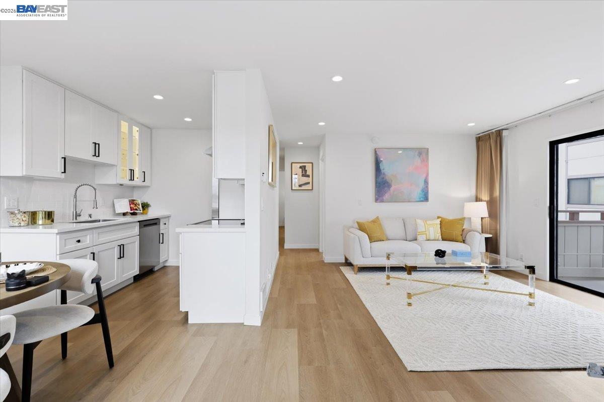 25055 COPA DEL ORO DR # 102