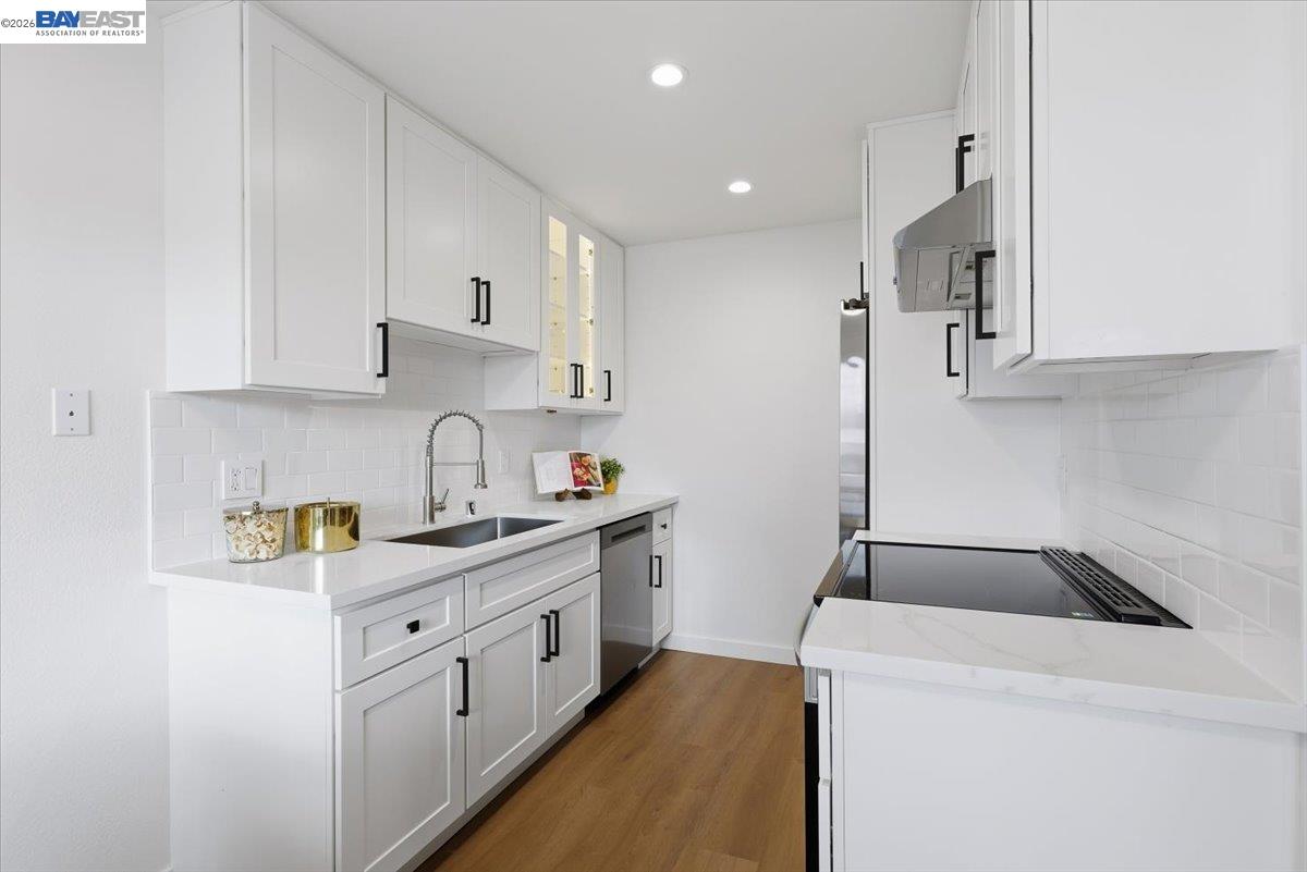 25055 COPA DEL ORO DR # 102