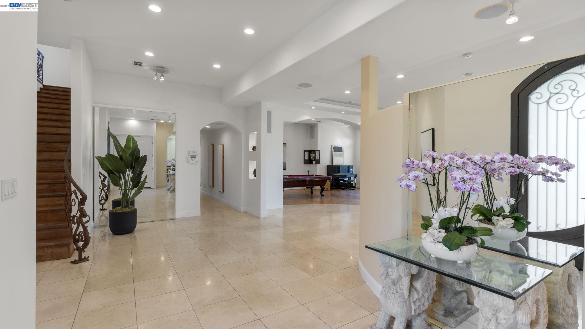 131 Montecito Crescent