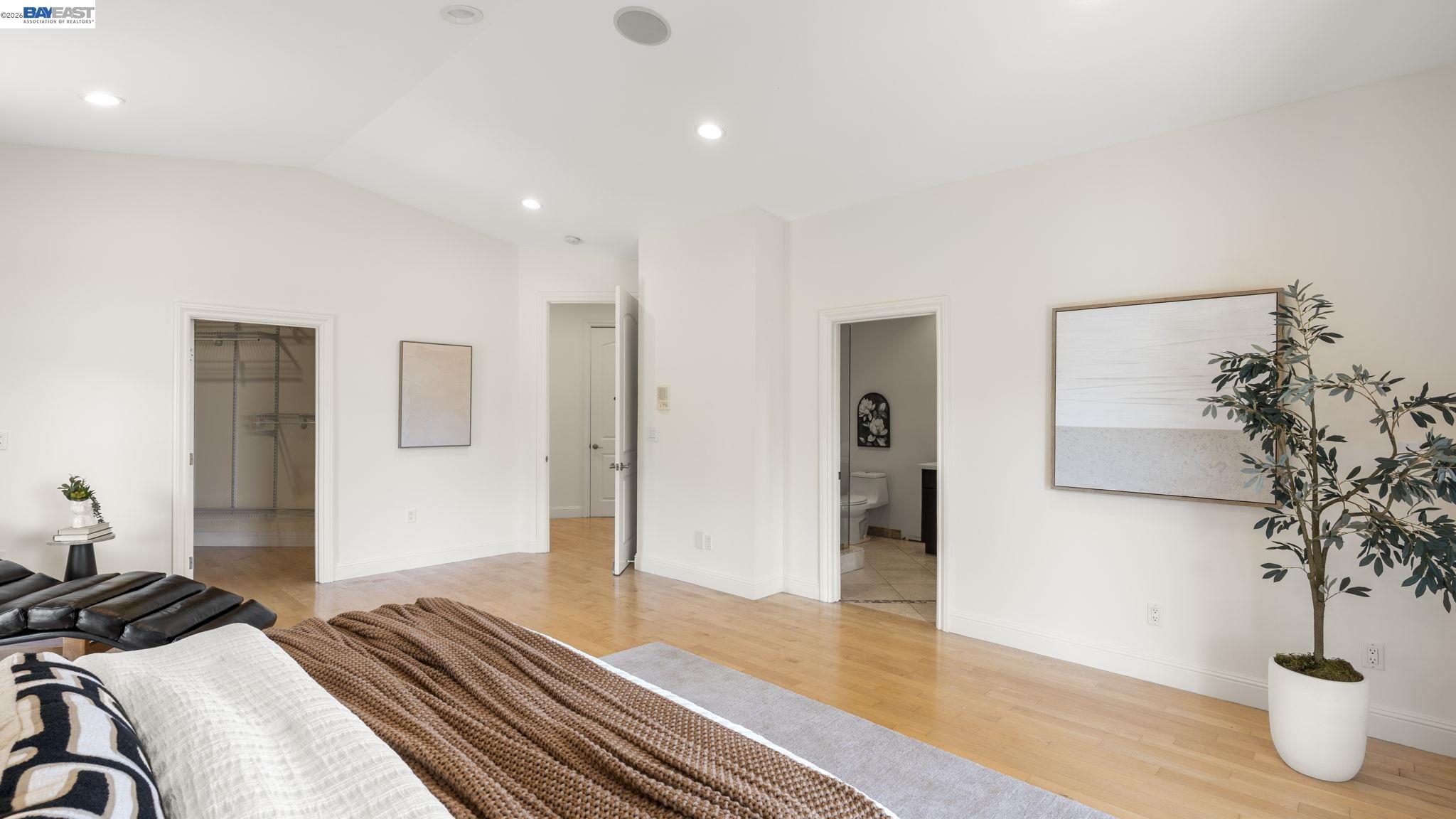 131 Montecito Crescent