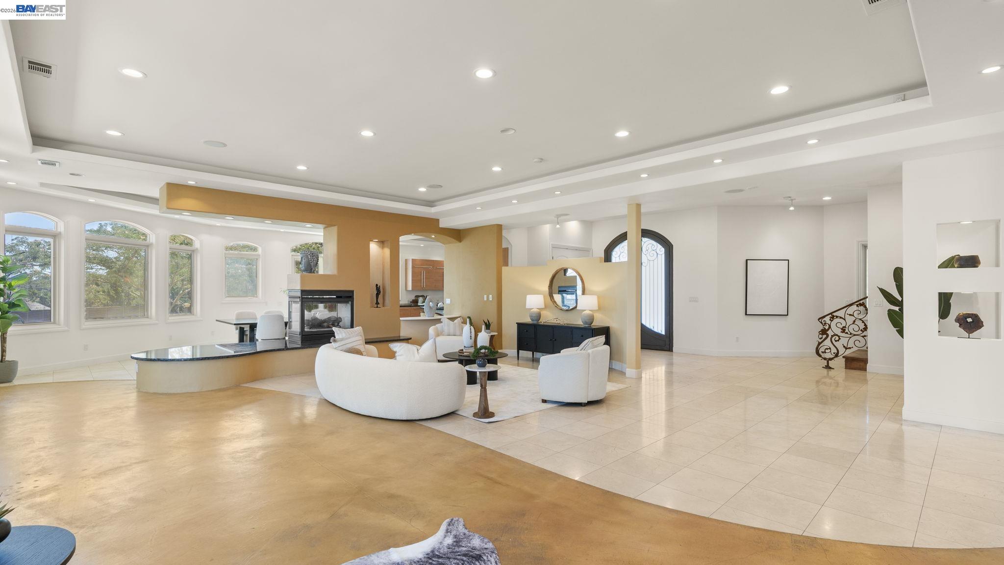 131 Montecito Crescent