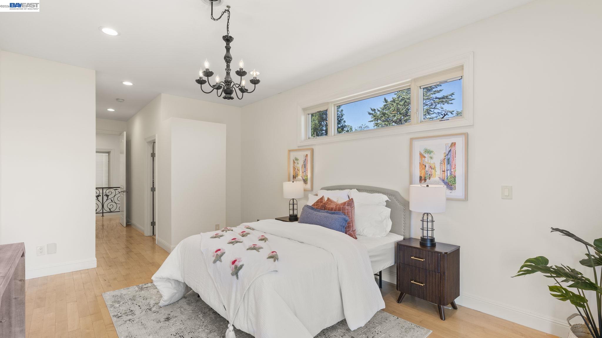 131 Montecito Crescent