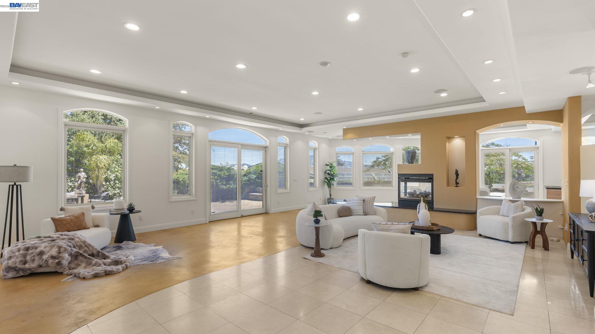 131 Montecito Crescent