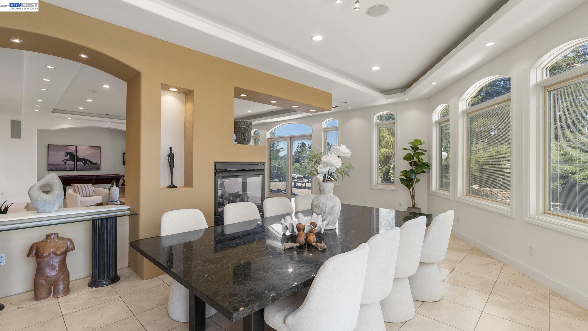 131 Montecito Crescent