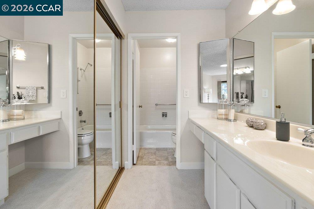 3050 Rossmoor Parkway # 5