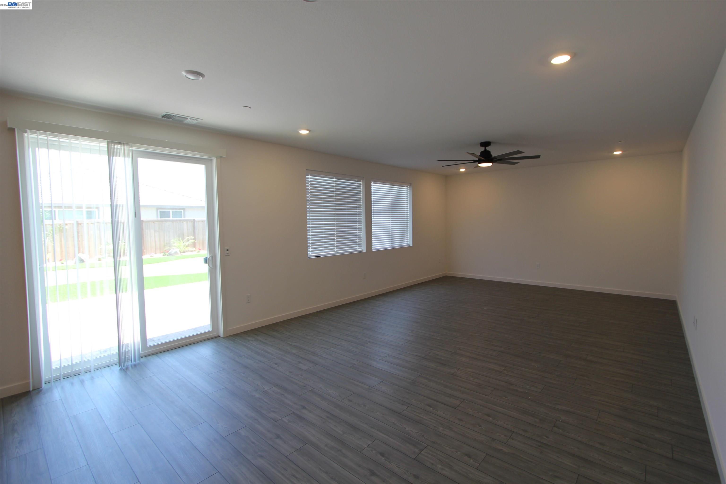 1008 OSPREY DR