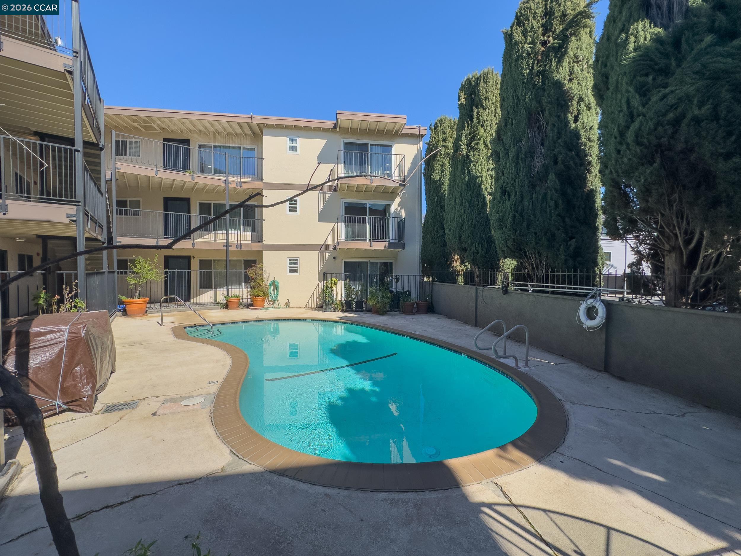 1743 Carmel Dr # 23