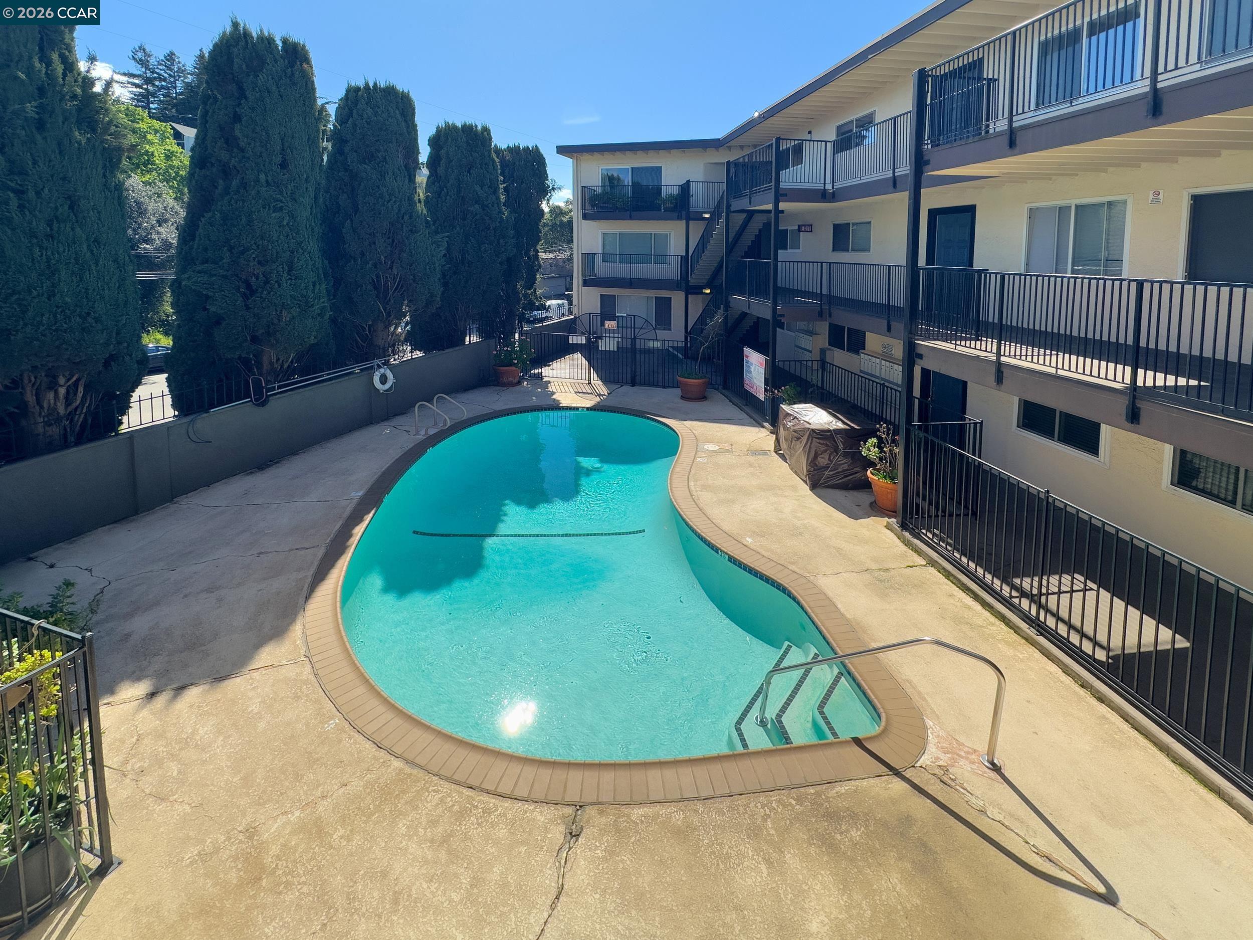 1743 Carmel Dr # 23
