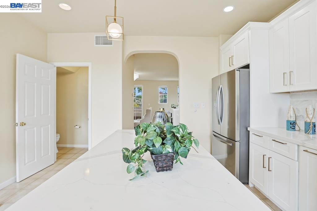 3937 Forest Cir