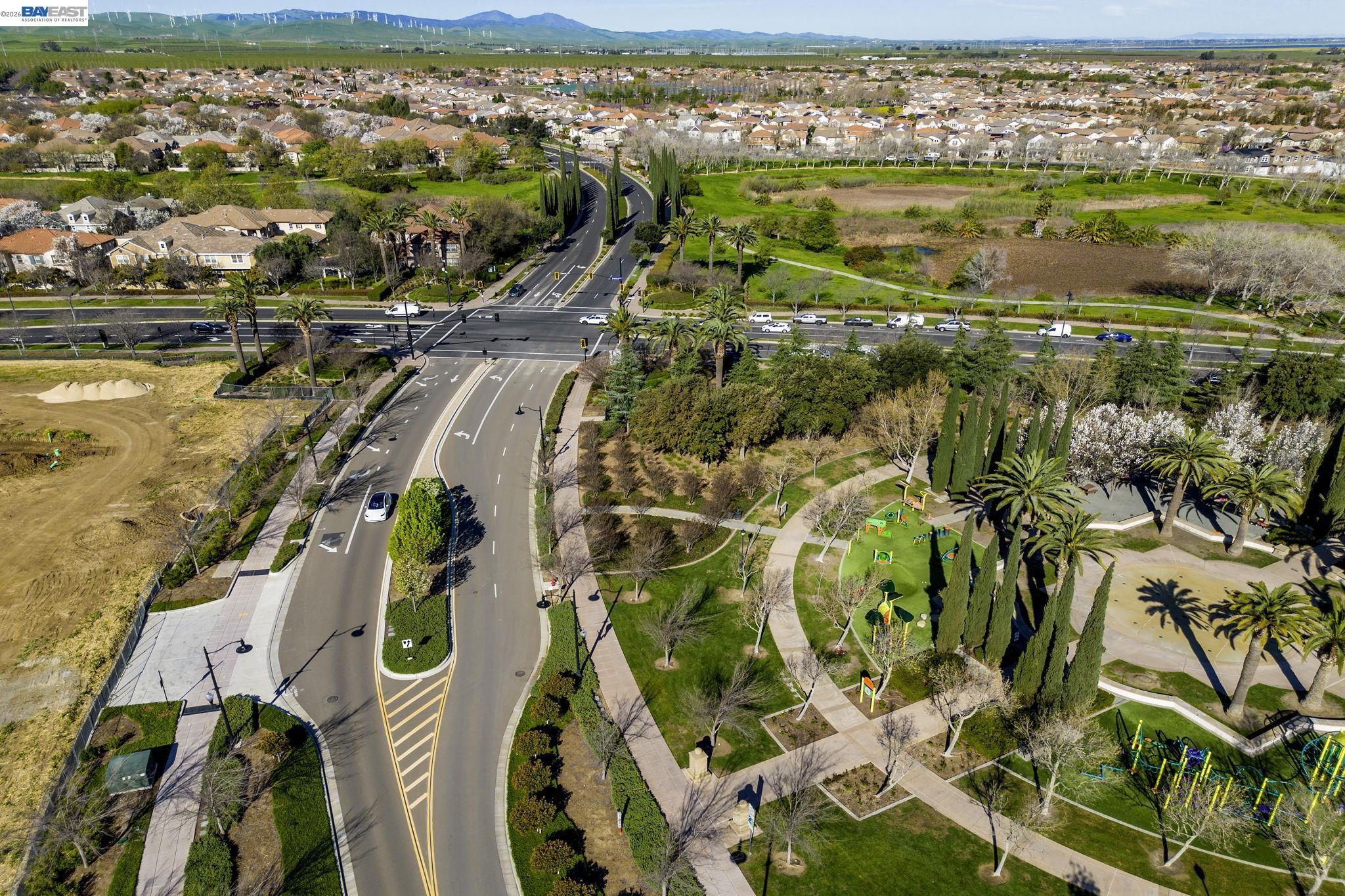 151 S Vista Hermosa St