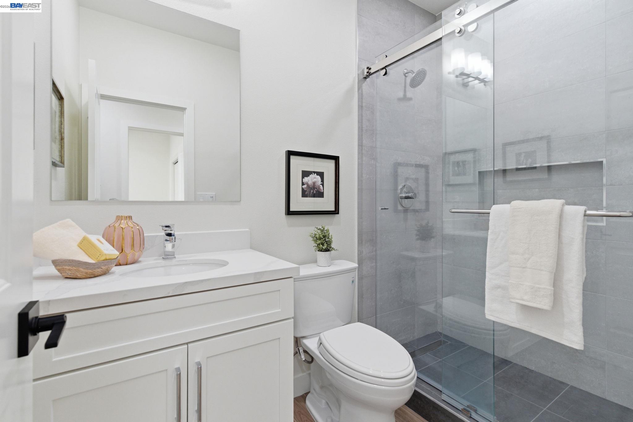 151 S Vista Hermosa St