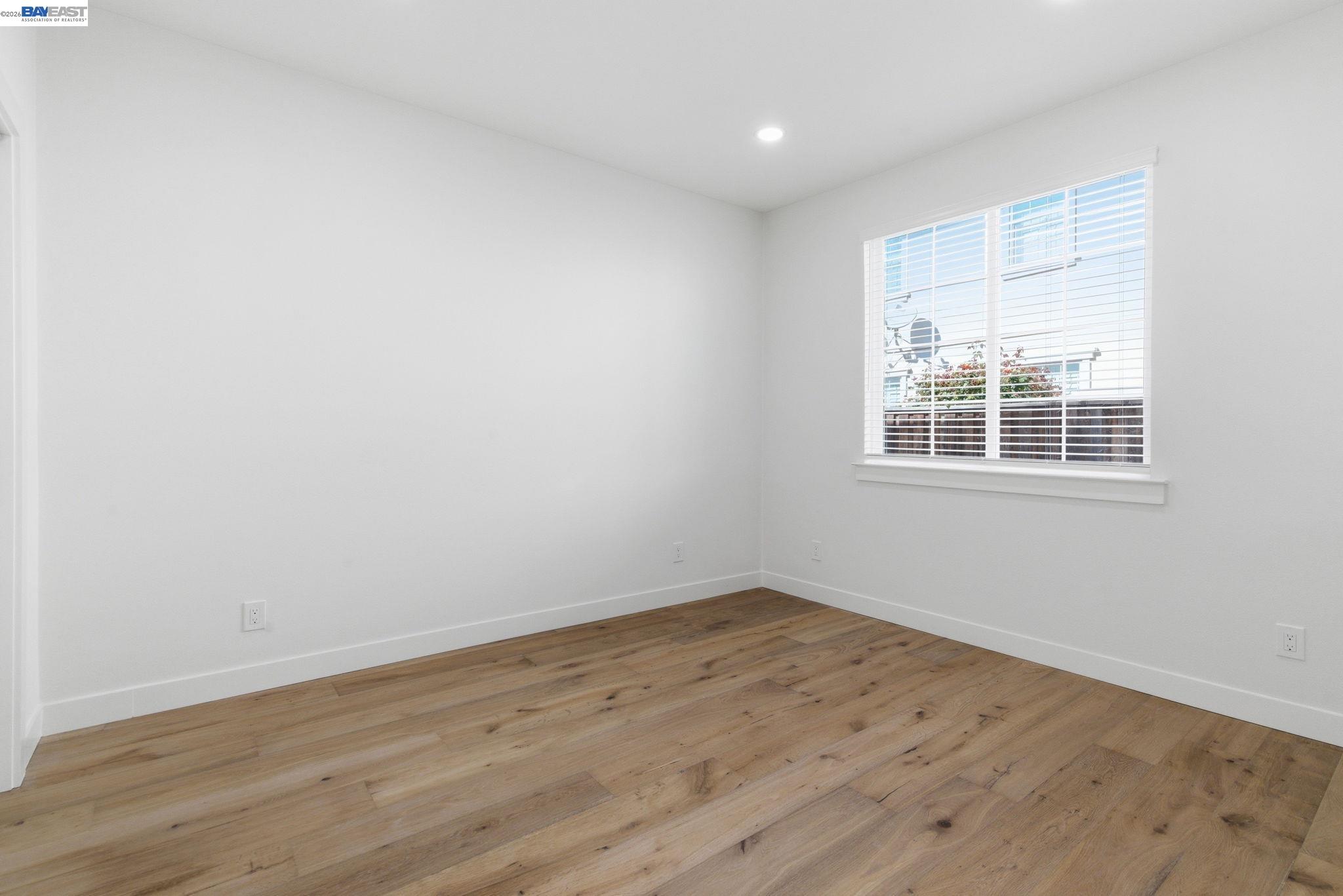 151 S Vista Hermosa St