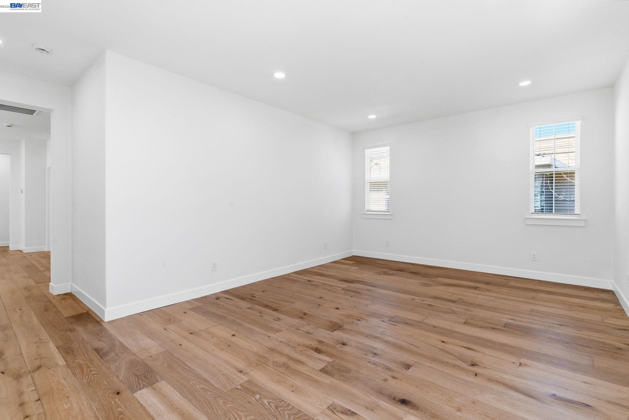 151 S Vista Hermosa St