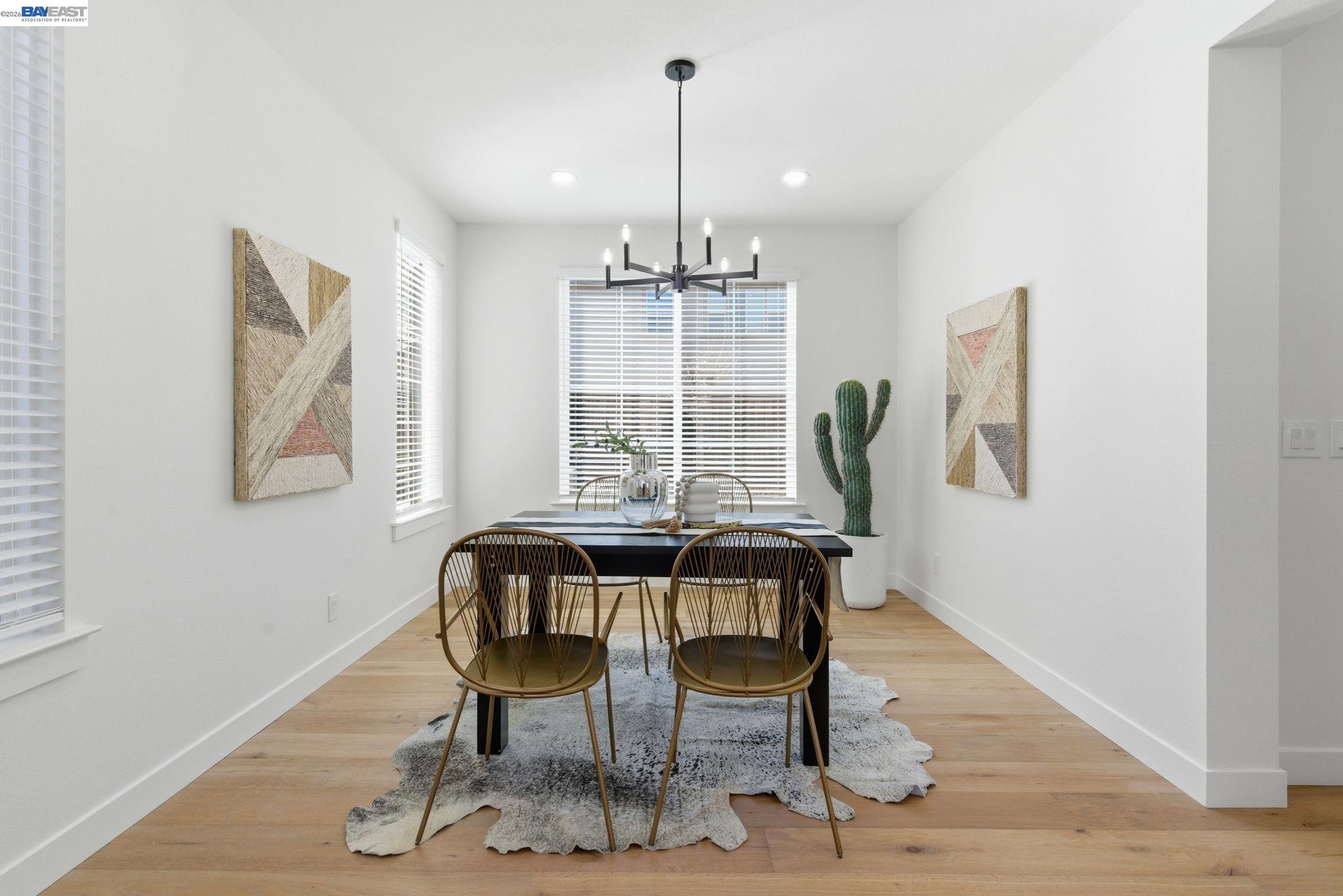 151 S Vista Hermosa St