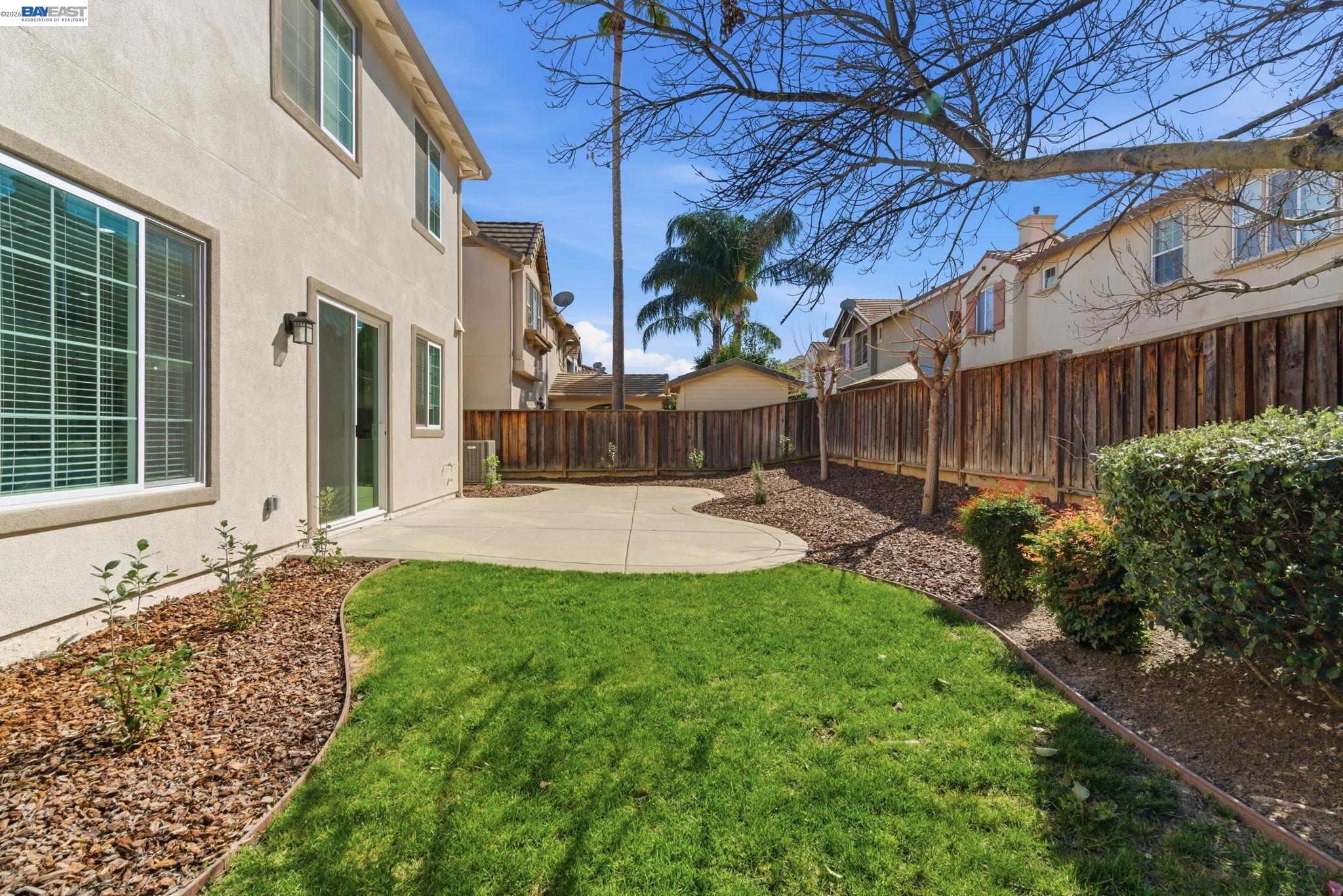 151 S Vista Hermosa St