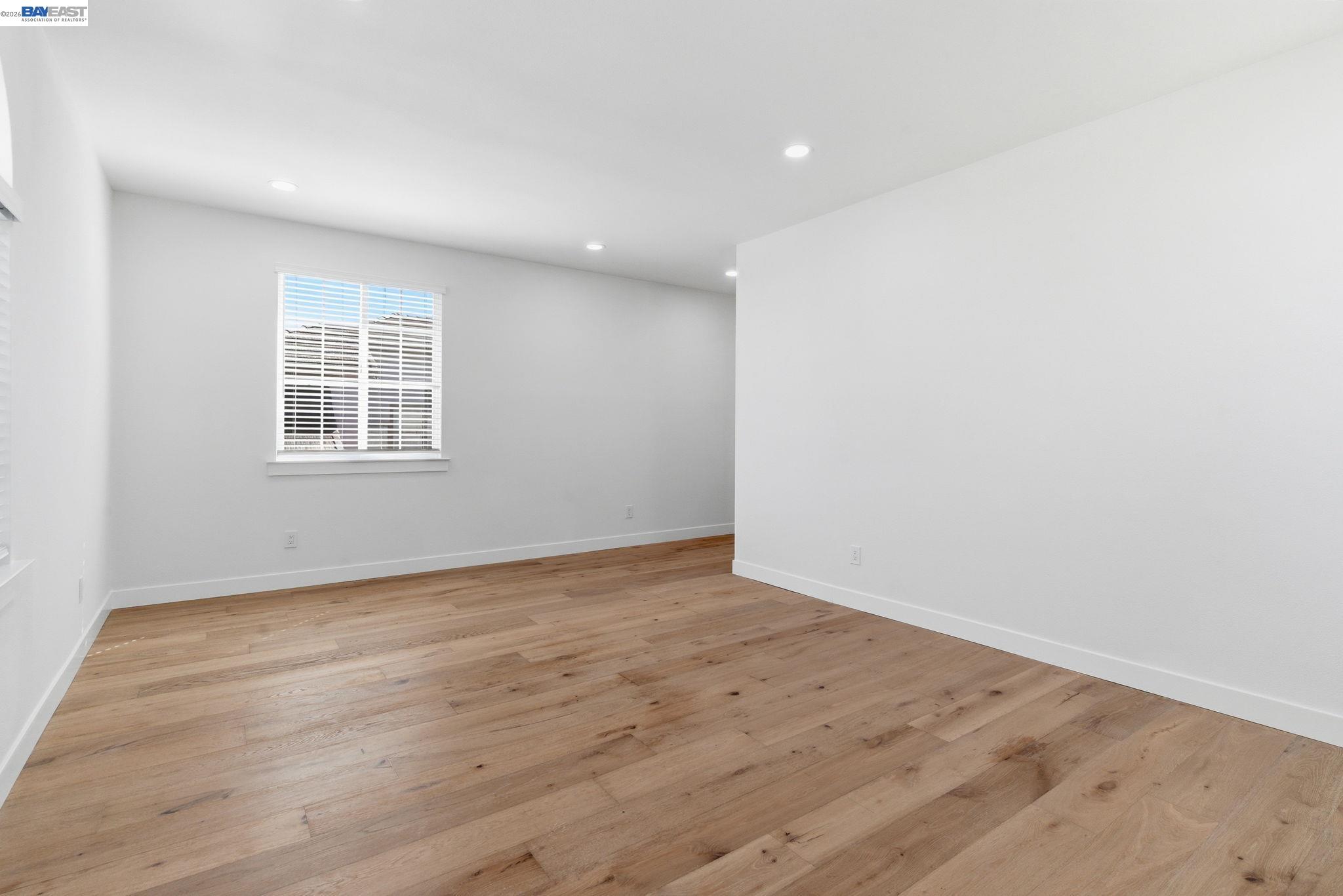 151 S Vista Hermosa St