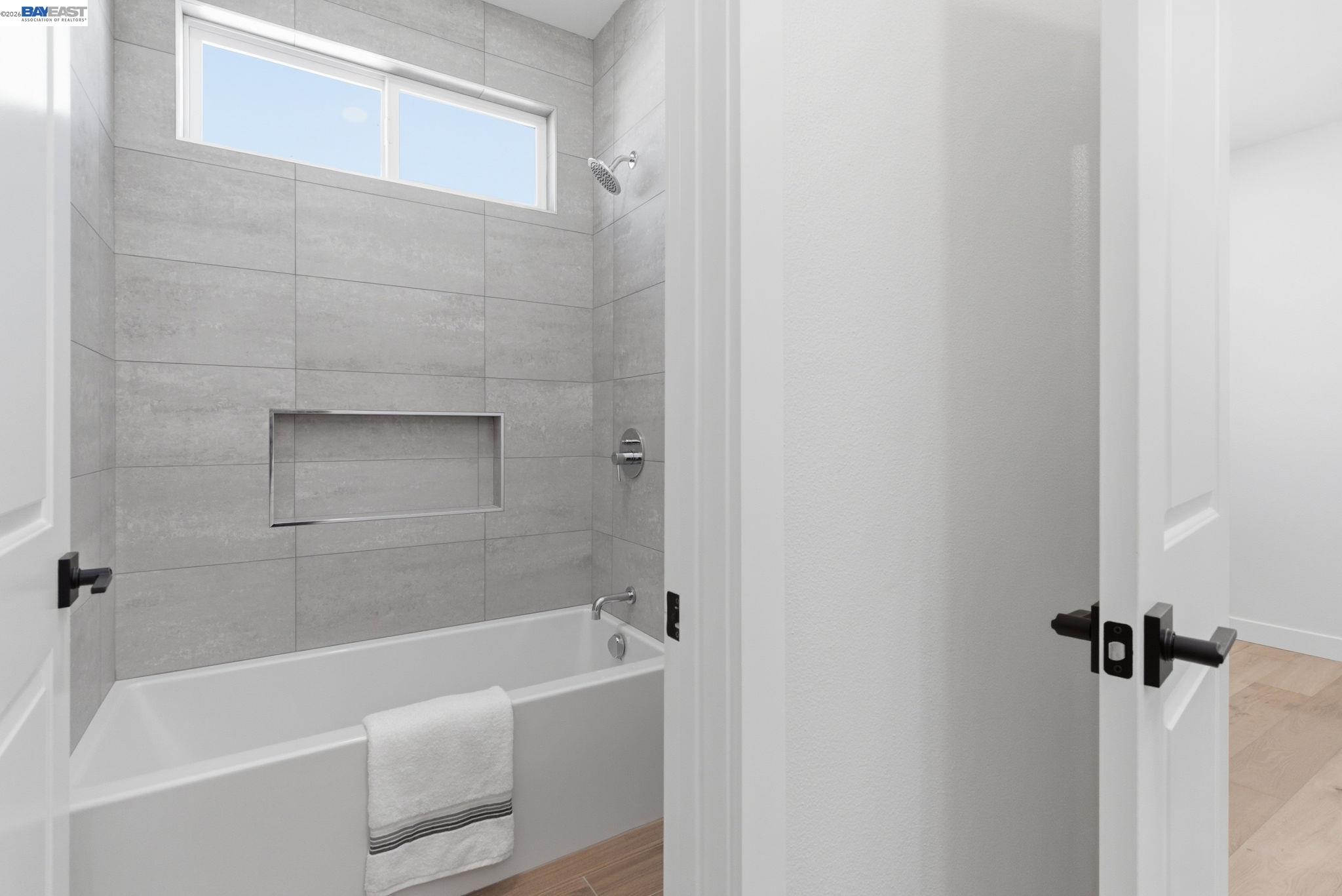 151 S Vista Hermosa St