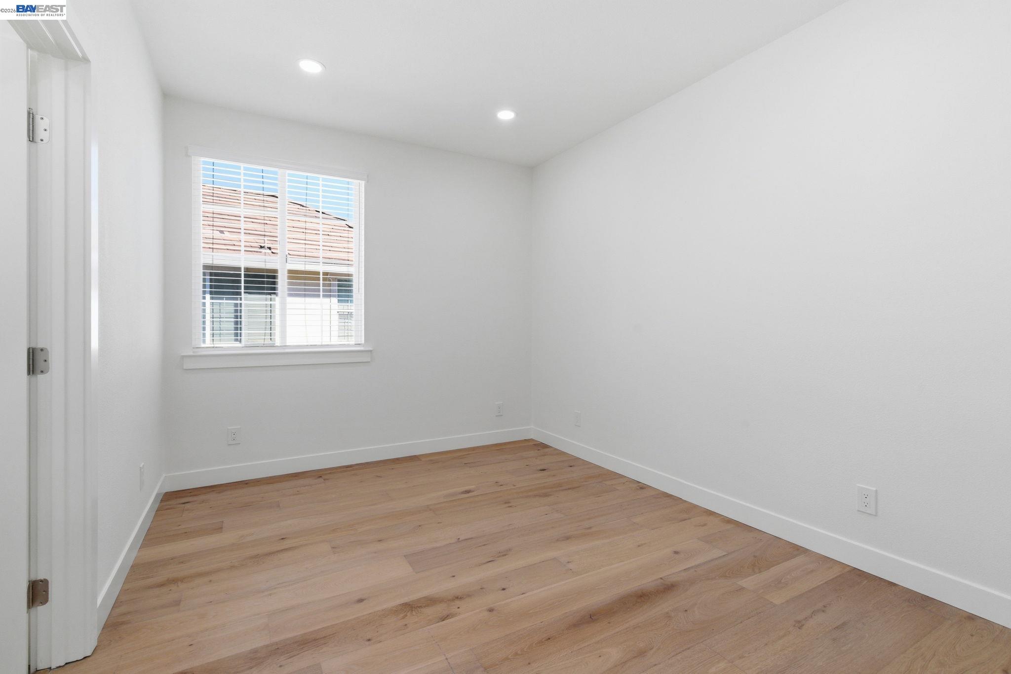 151 S Vista Hermosa St