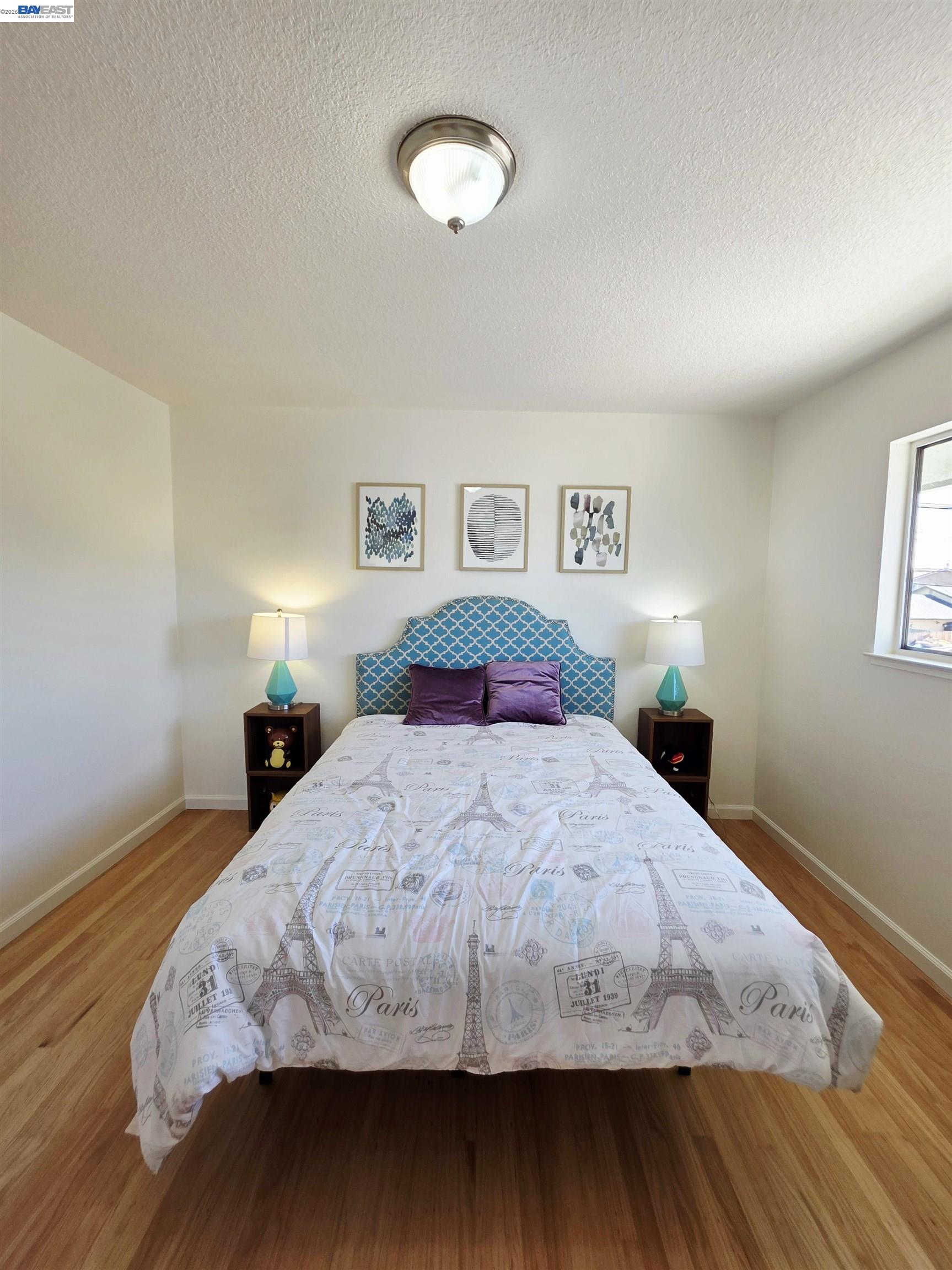 1552 Orchard Ave