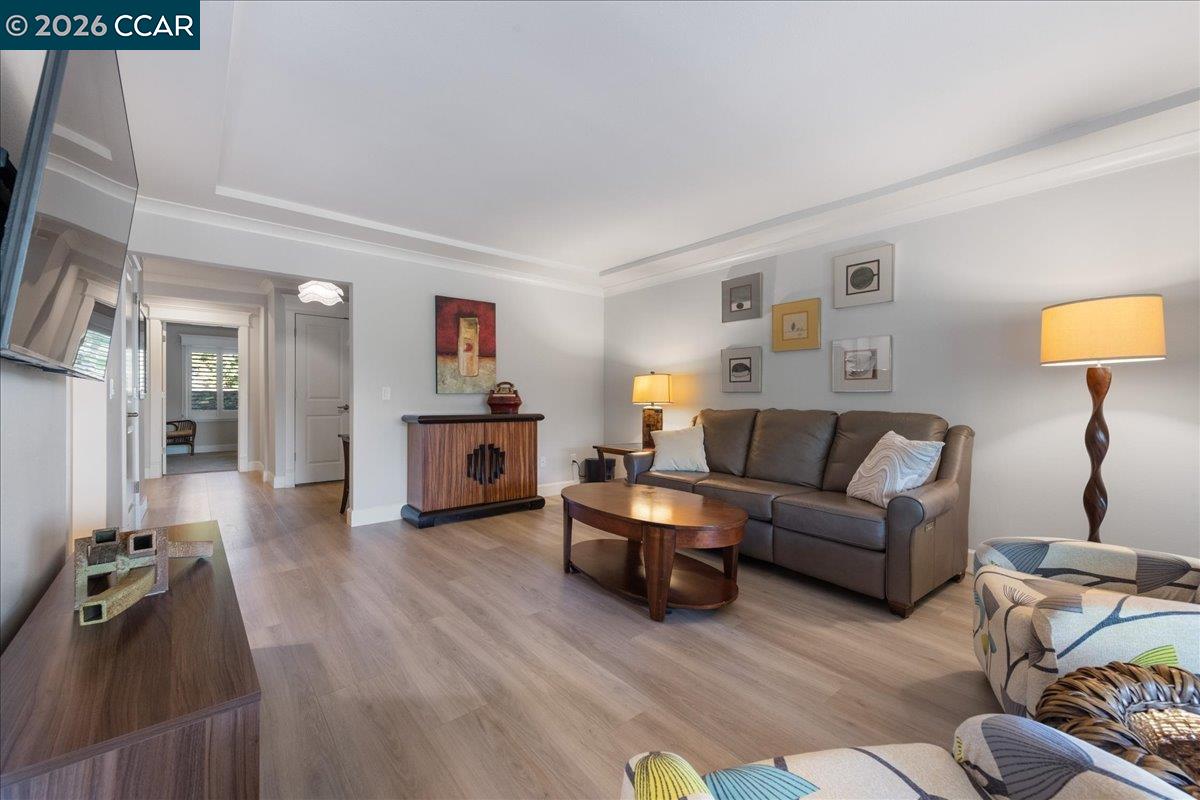 2100 Skycrest Dr # 12