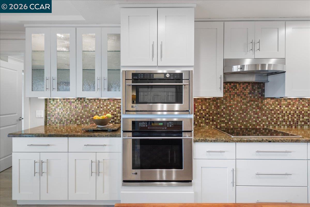 2100 Skycrest Dr # 12