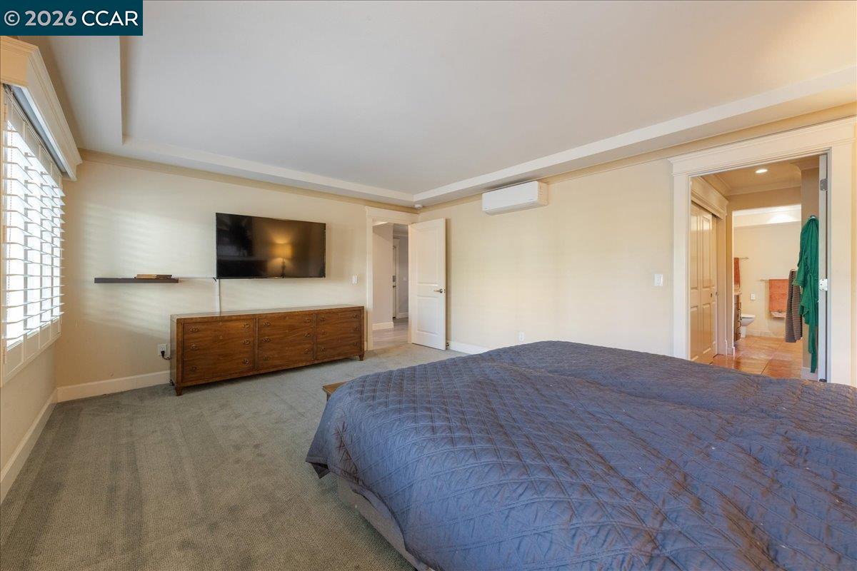 2100 Skycrest Dr # 12