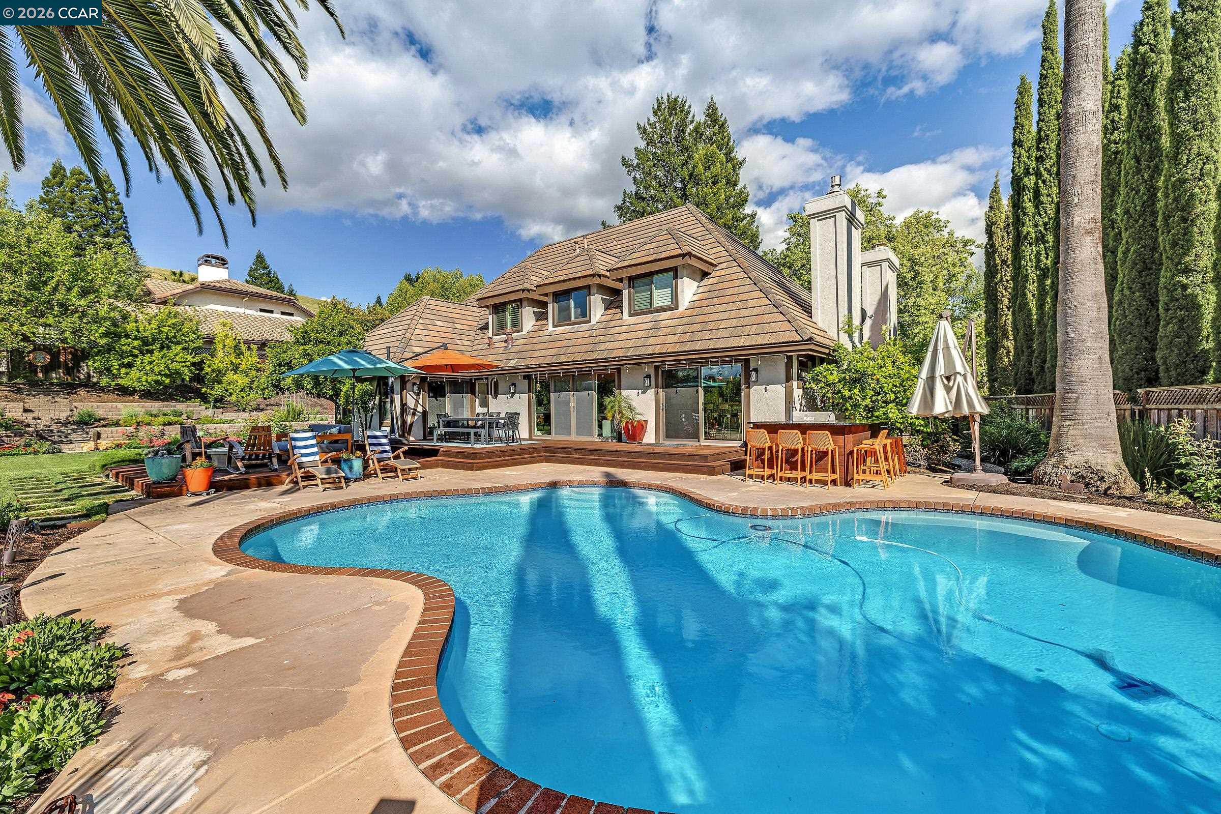 409 Full Moon Way