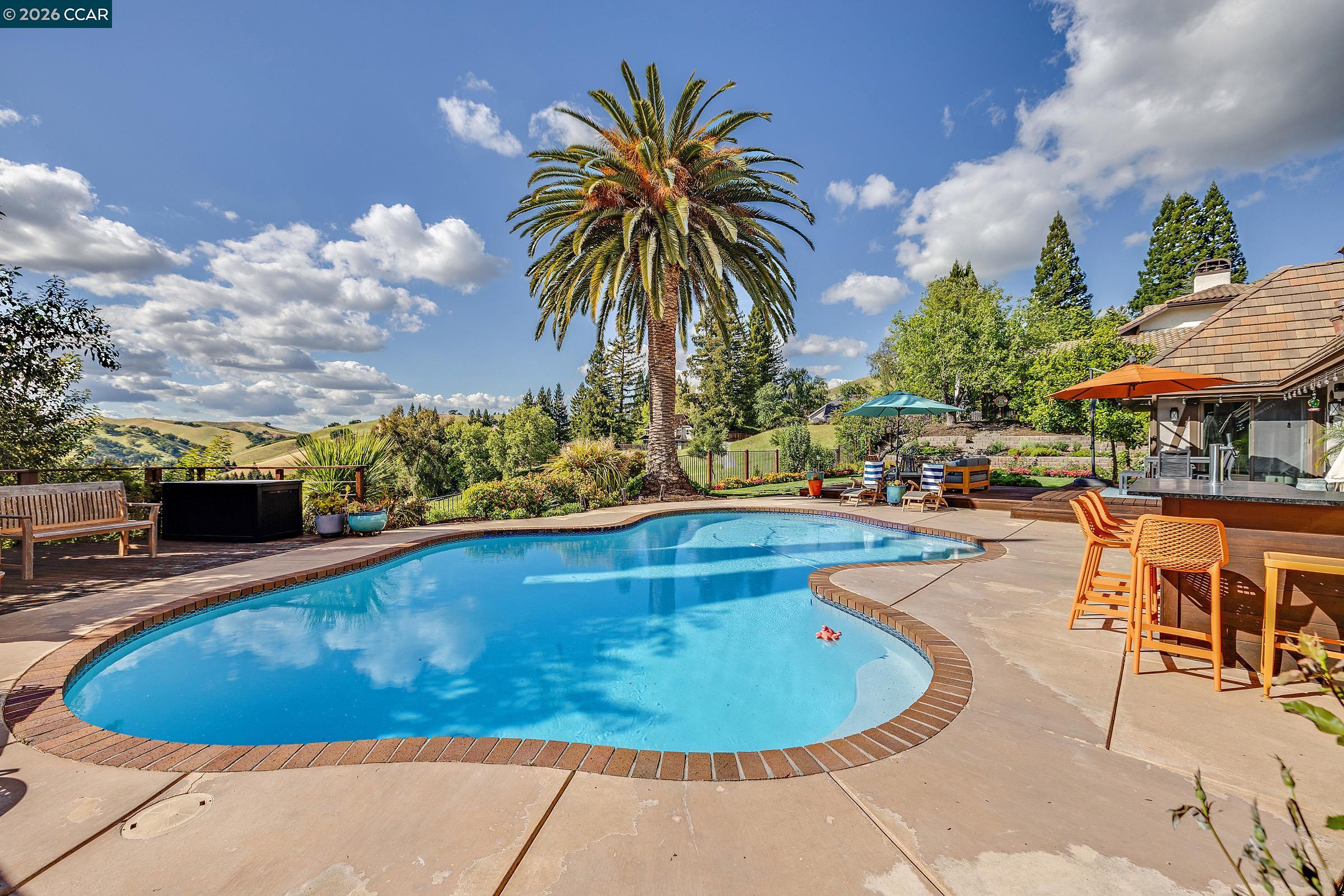 409 Full Moon Way