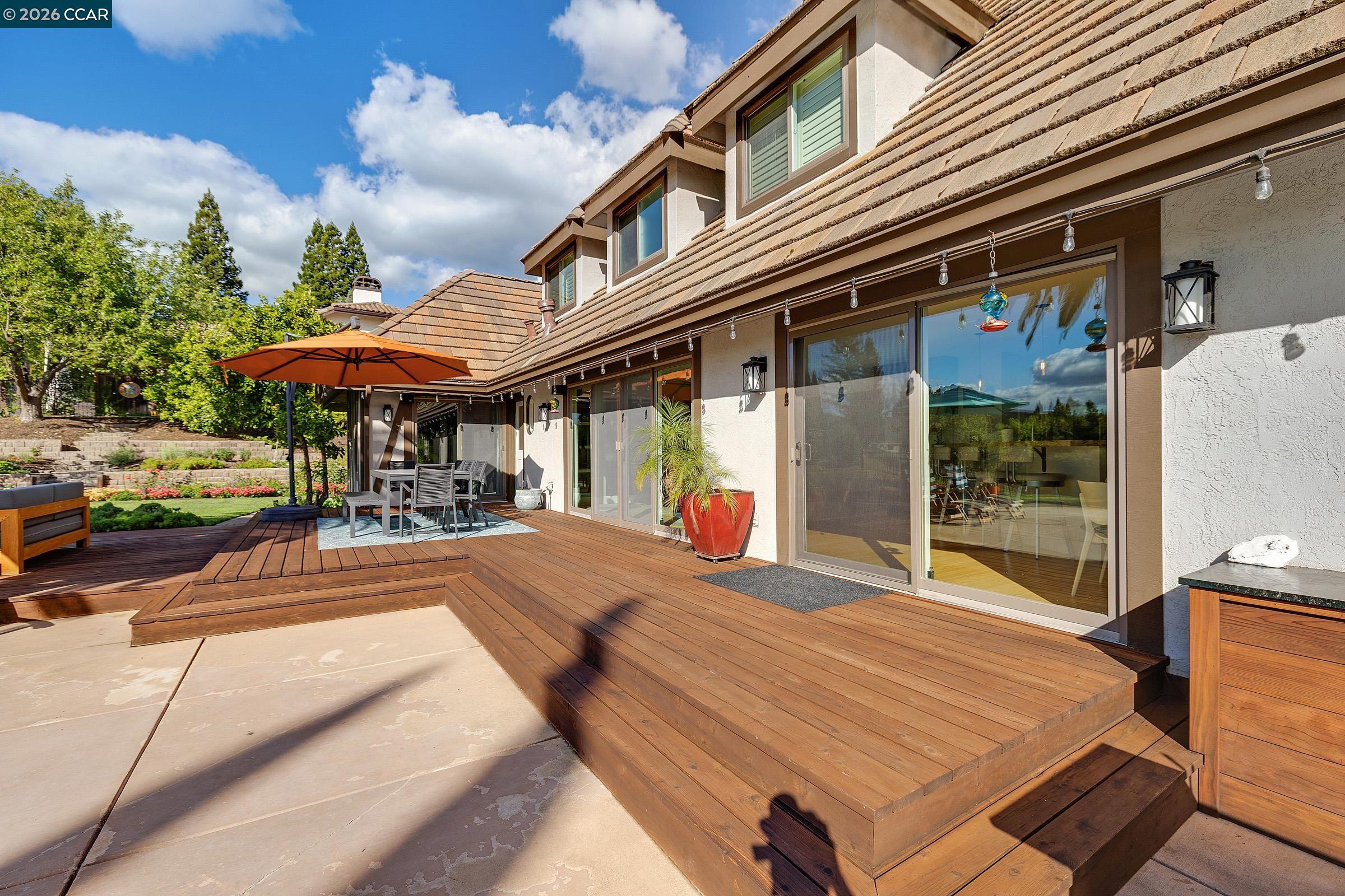 409 Full Moon Way