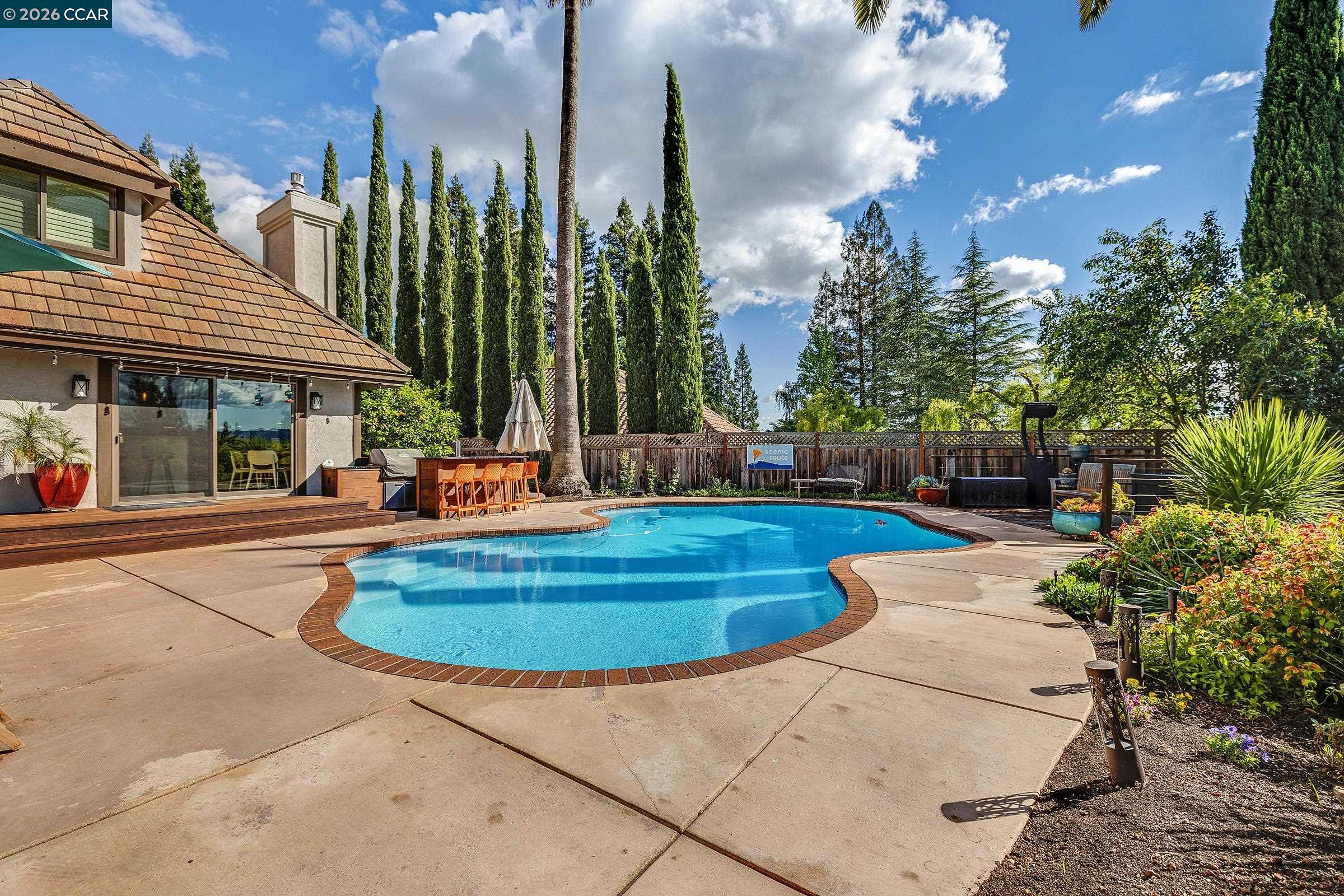 409 Full Moon Way