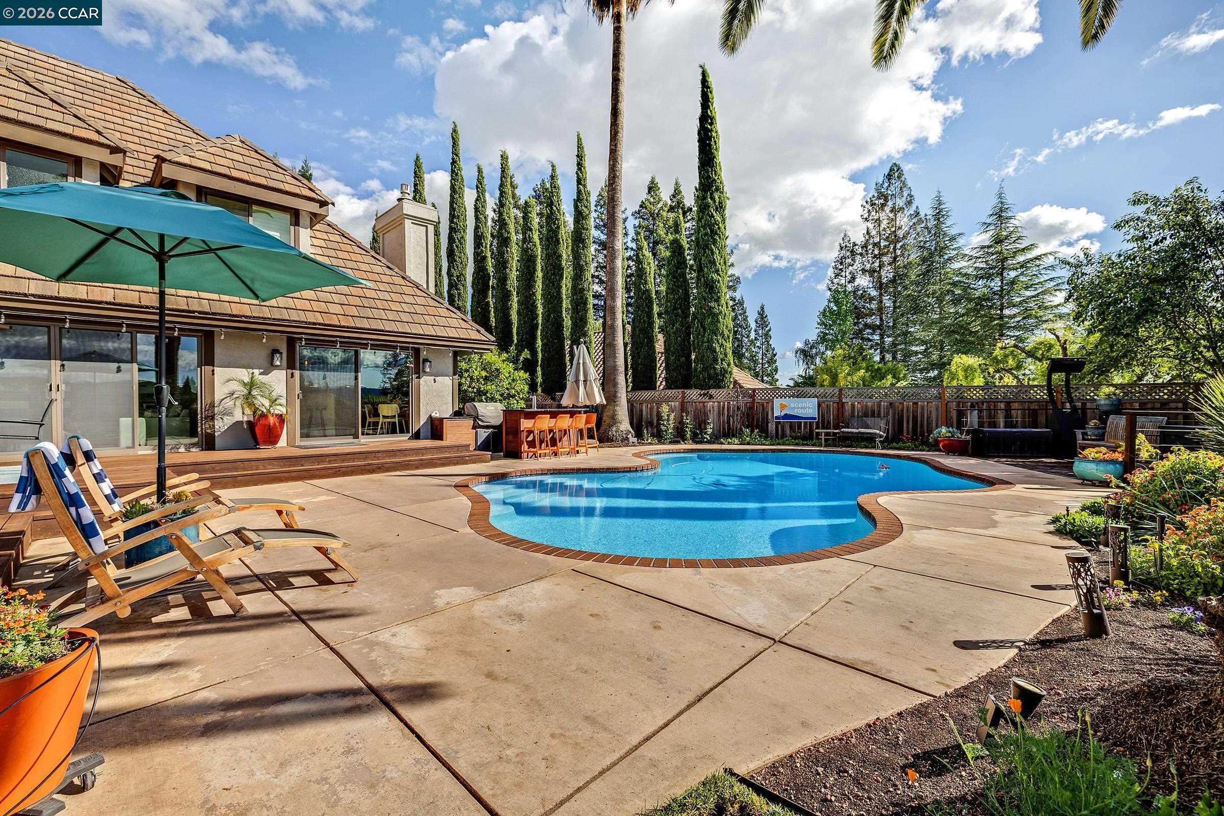 409 Full Moon Way