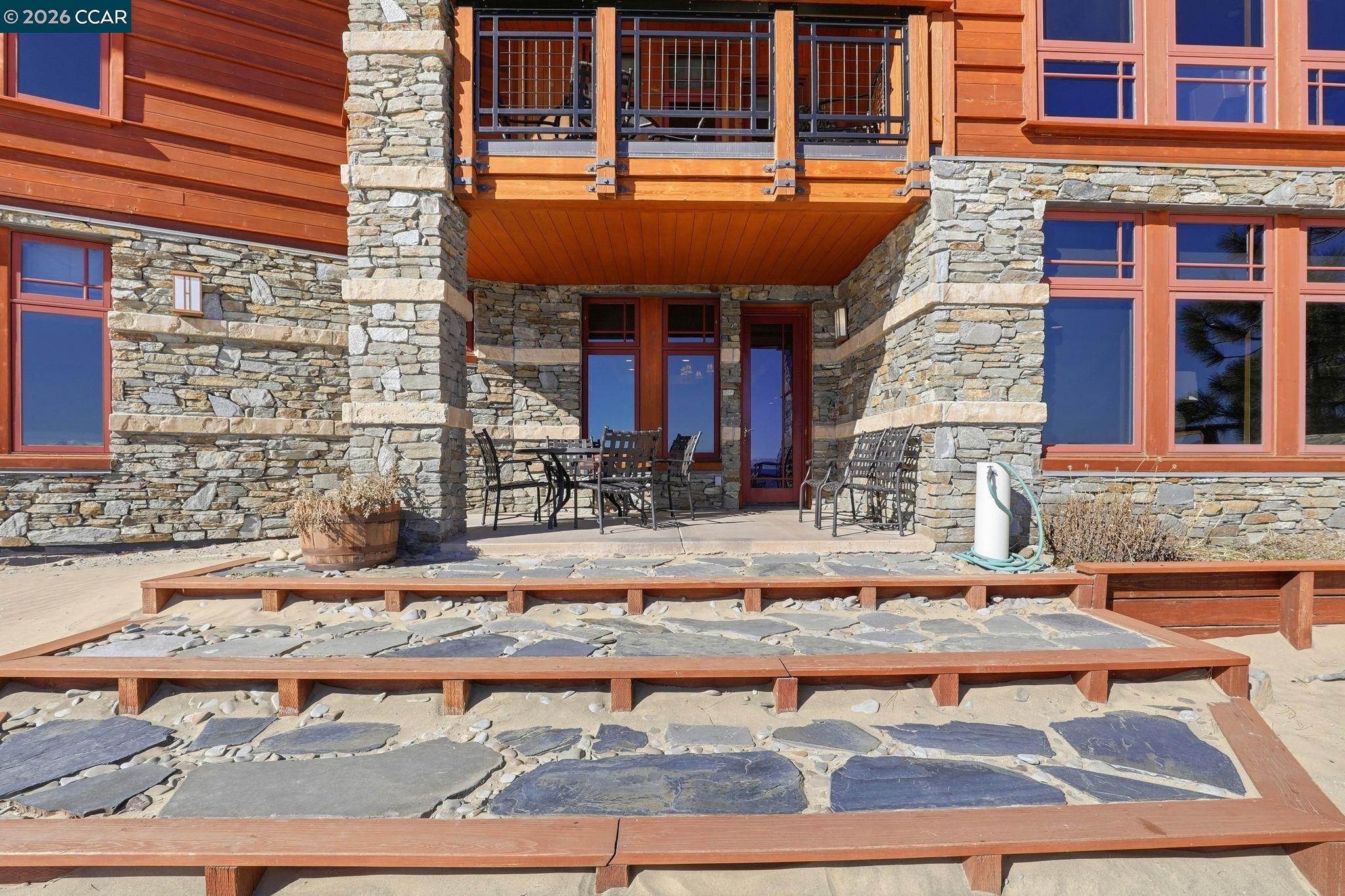 6750 N Lake Blvd # 1