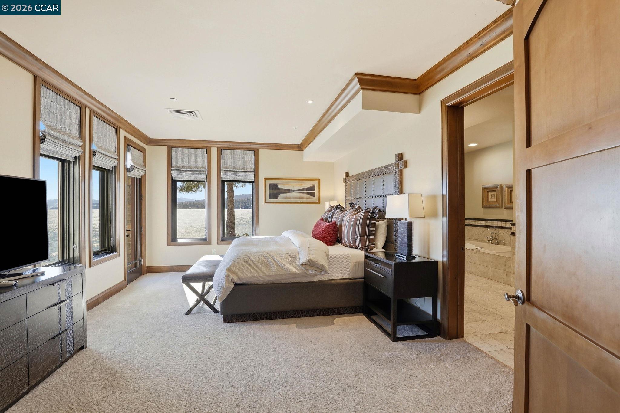 6750 N Lake Blvd # 1