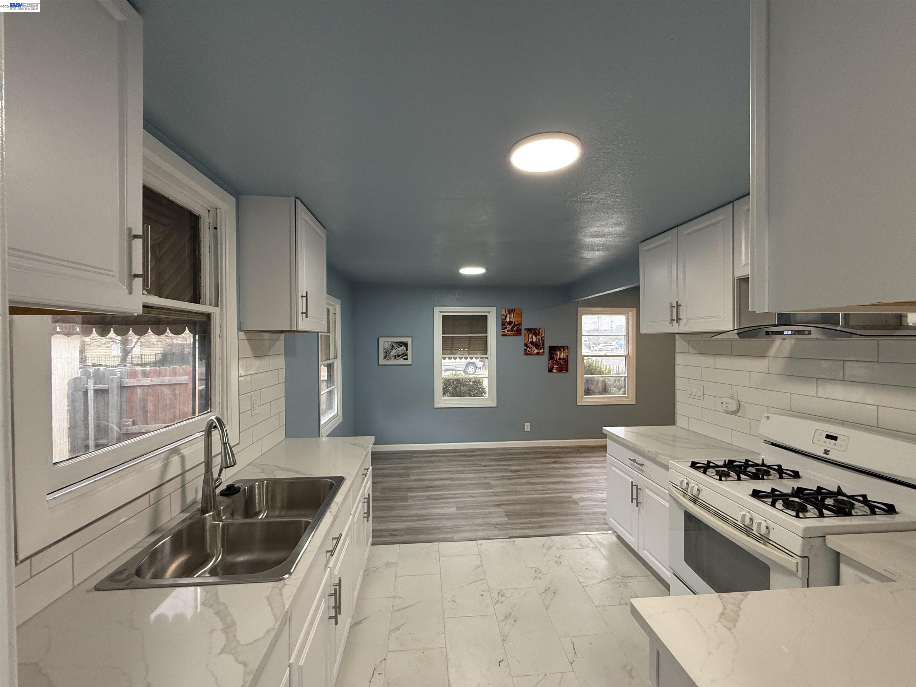 5500 Fruitridge Rd