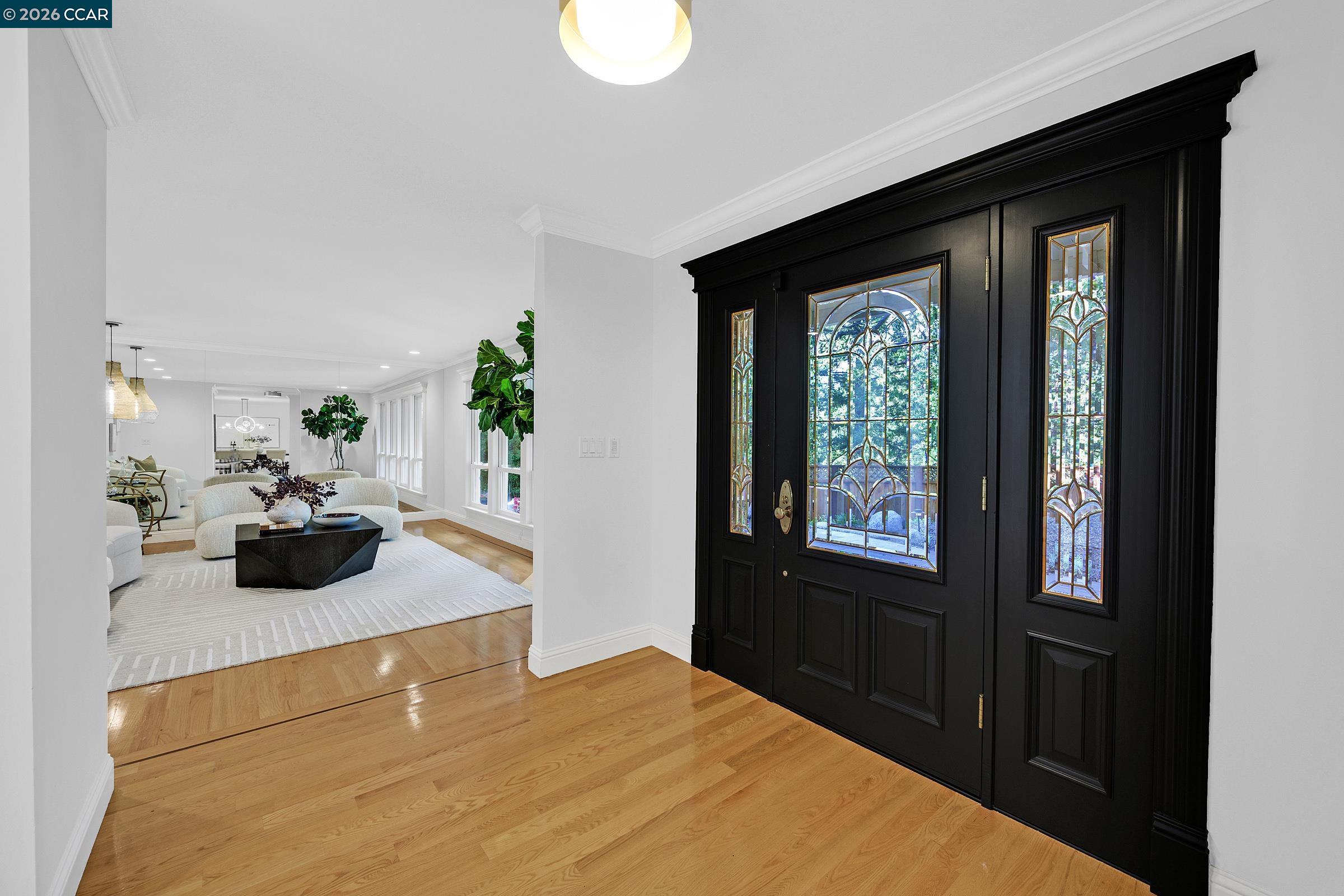 225 Pebble Ct