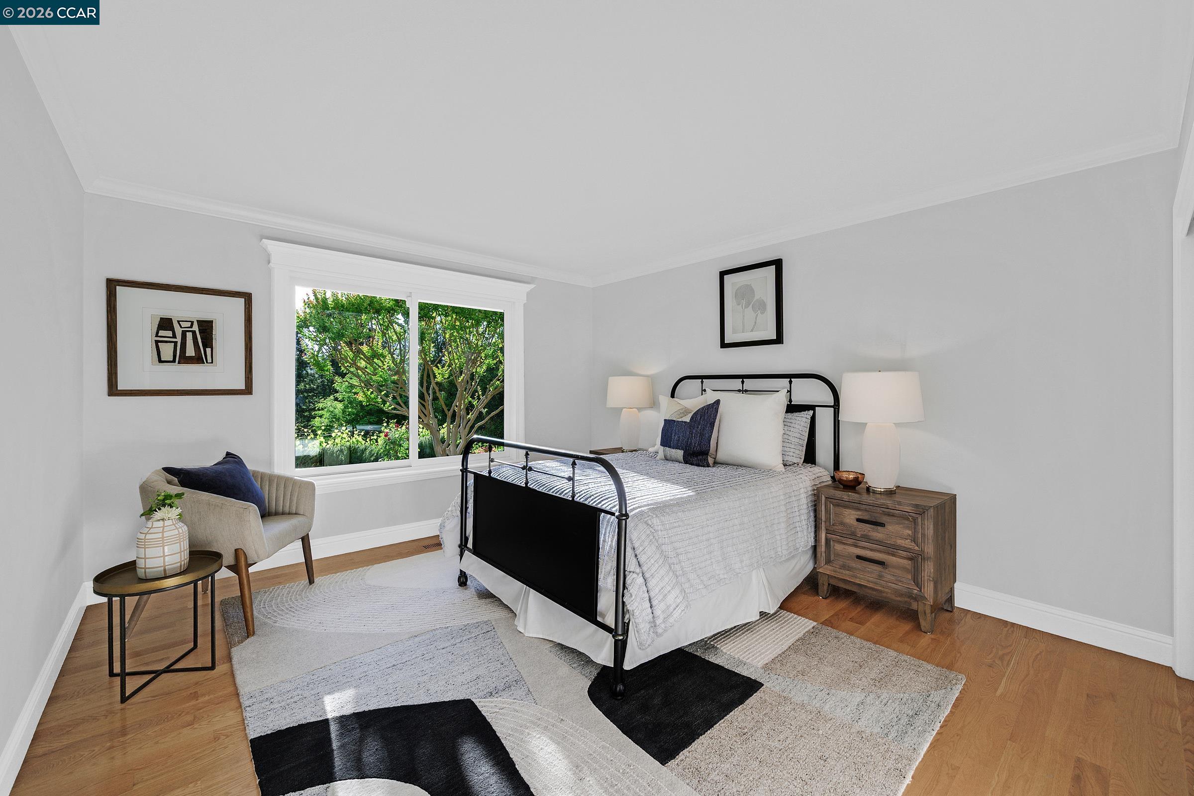 225 Pebble Ct