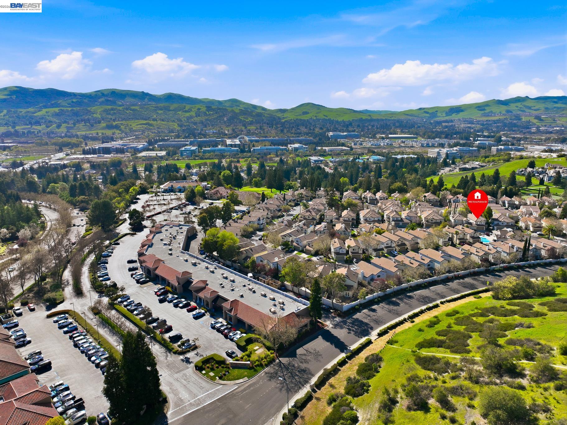 906 Vista Pointe Dr