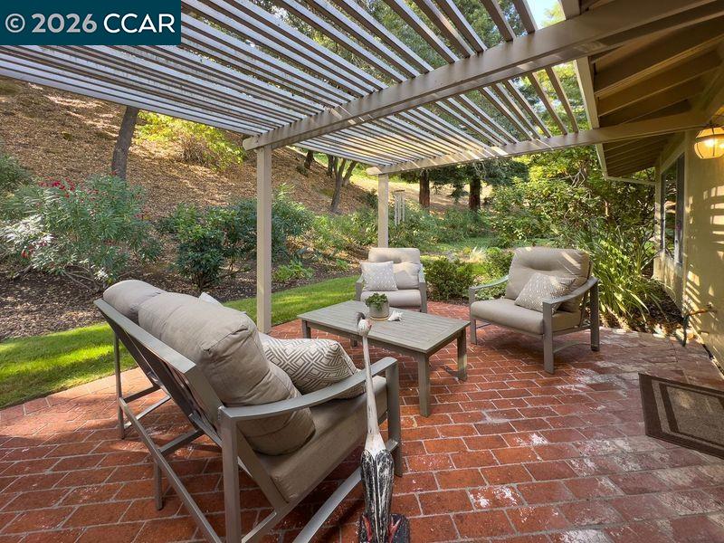 2733 Ptarmigan Dr # 2