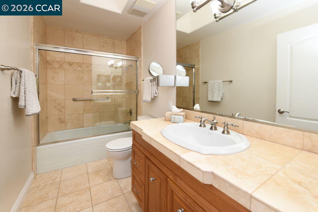2733 Ptarmigan Dr # 2