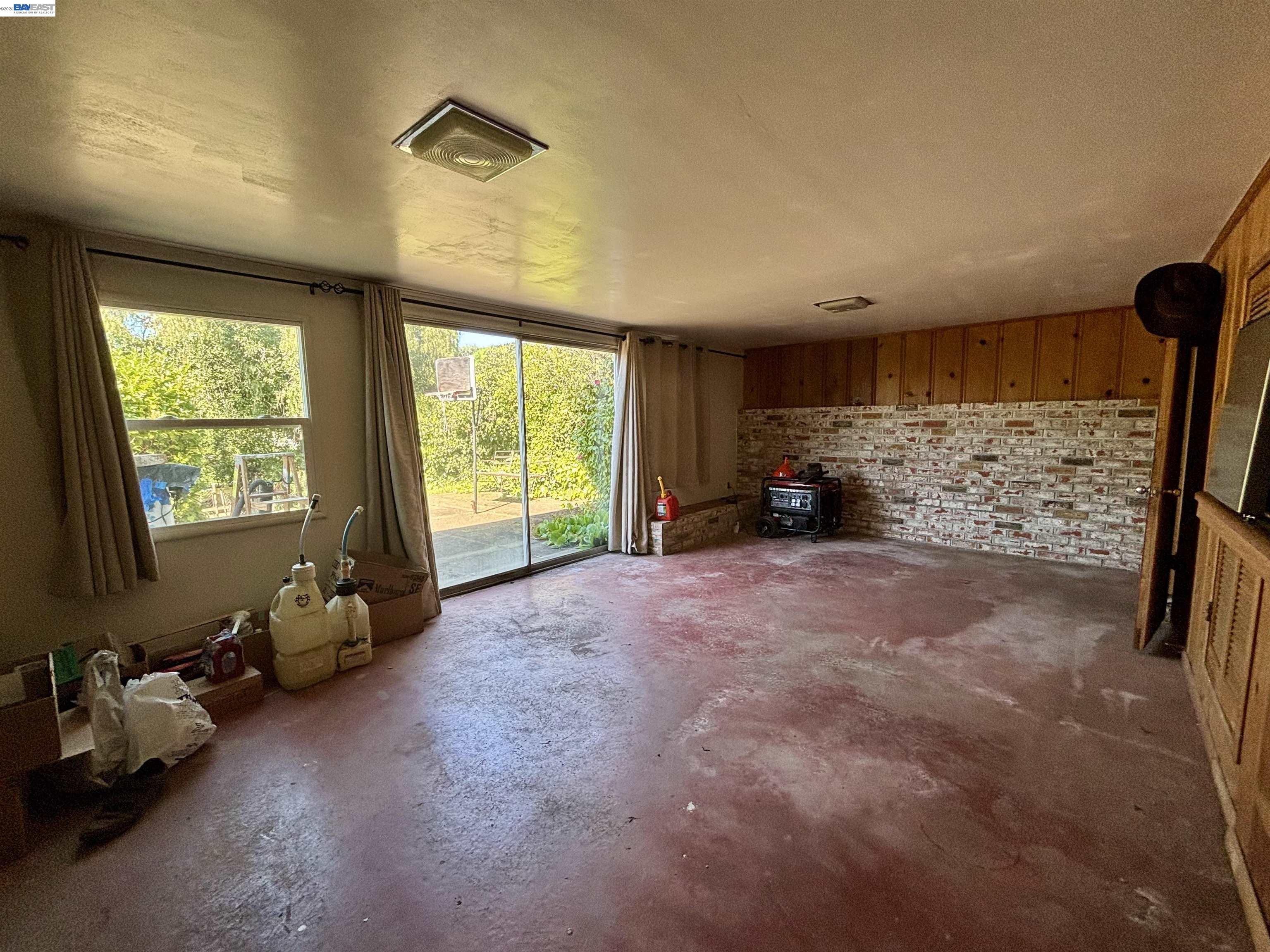 4101 Mountain View Ave