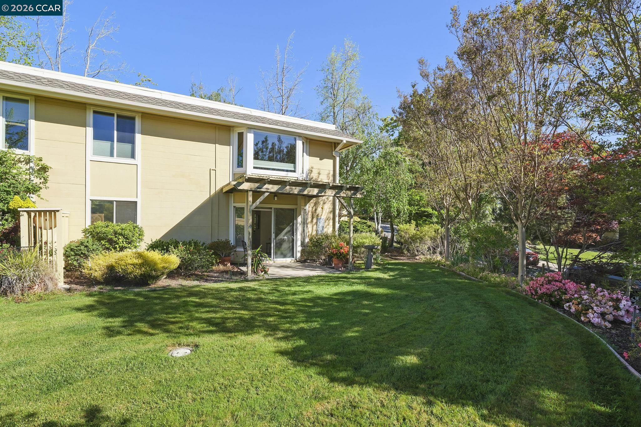 1201 Skycrest Dr # 2