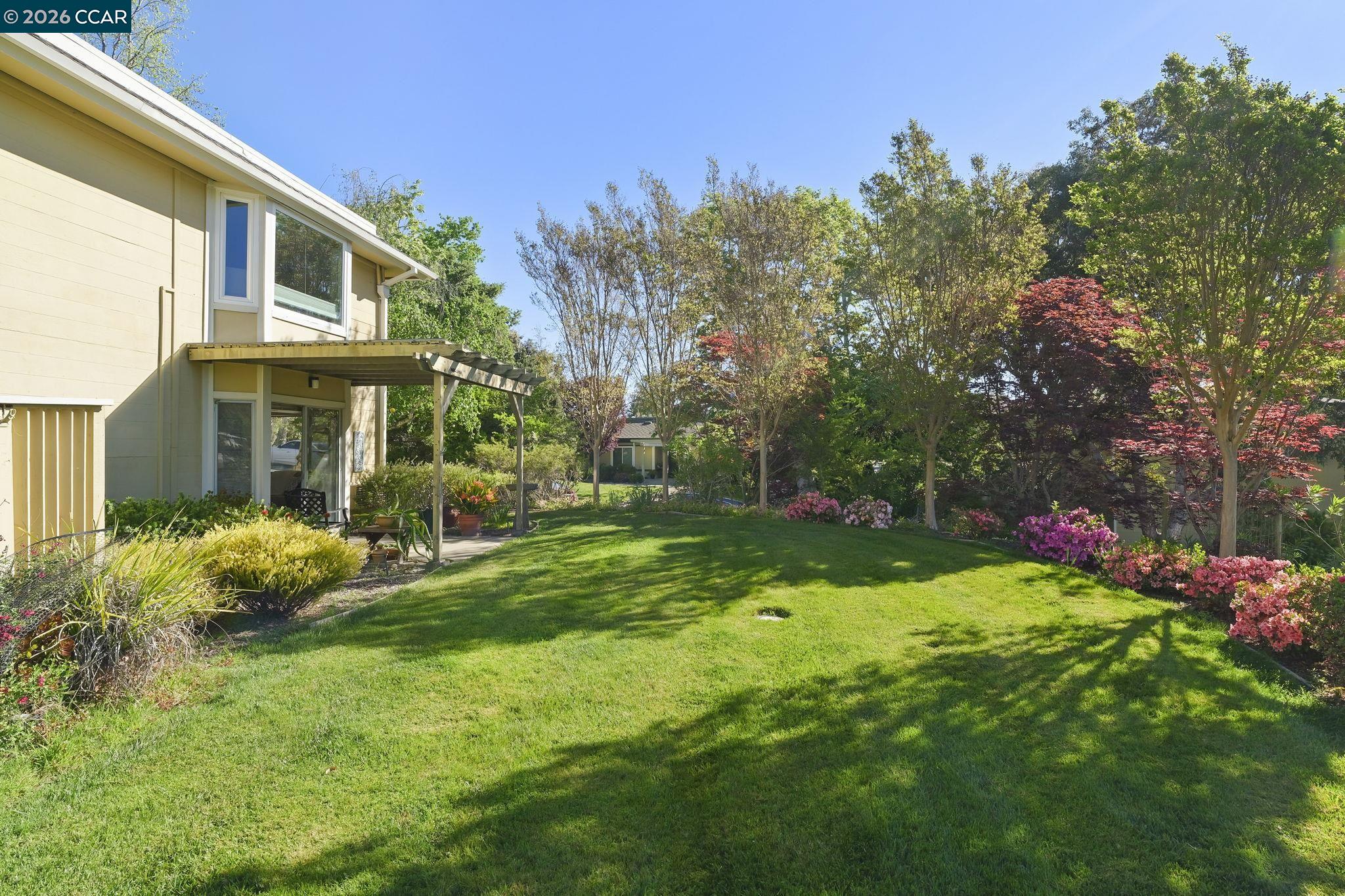 1201 Skycrest Dr # 2