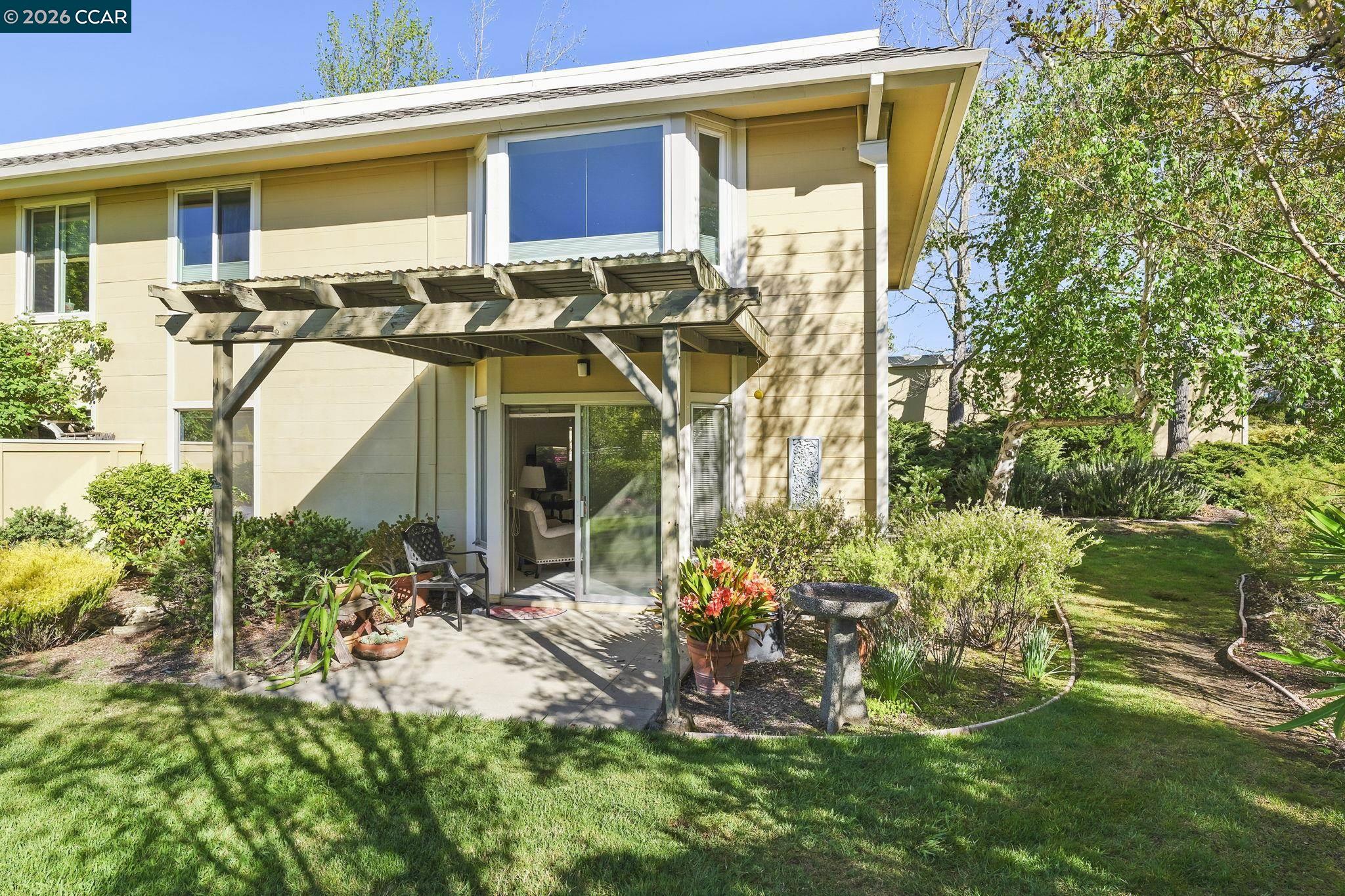 1201 Skycrest Dr # 2