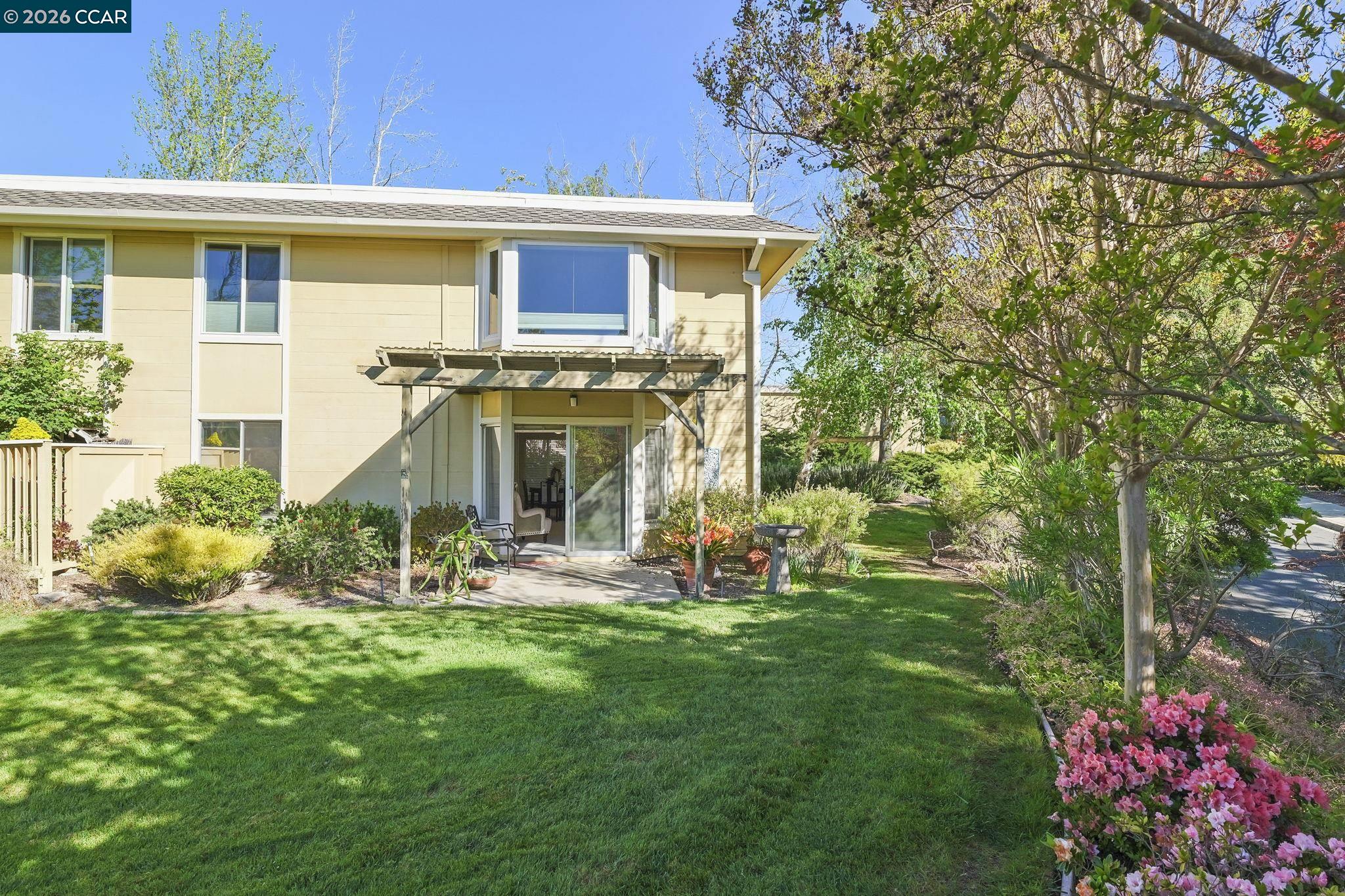 1201 Skycrest Dr # 2