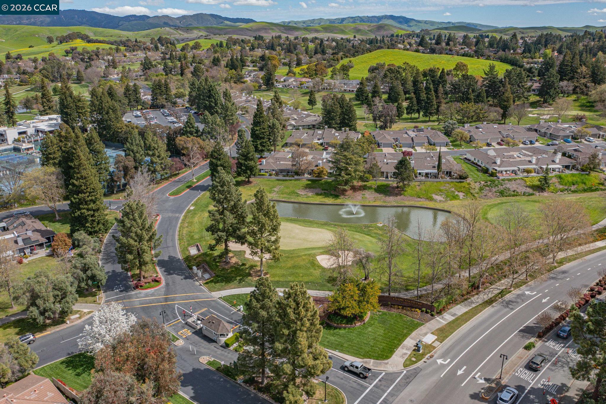 537 ROLLING HILLS LANE