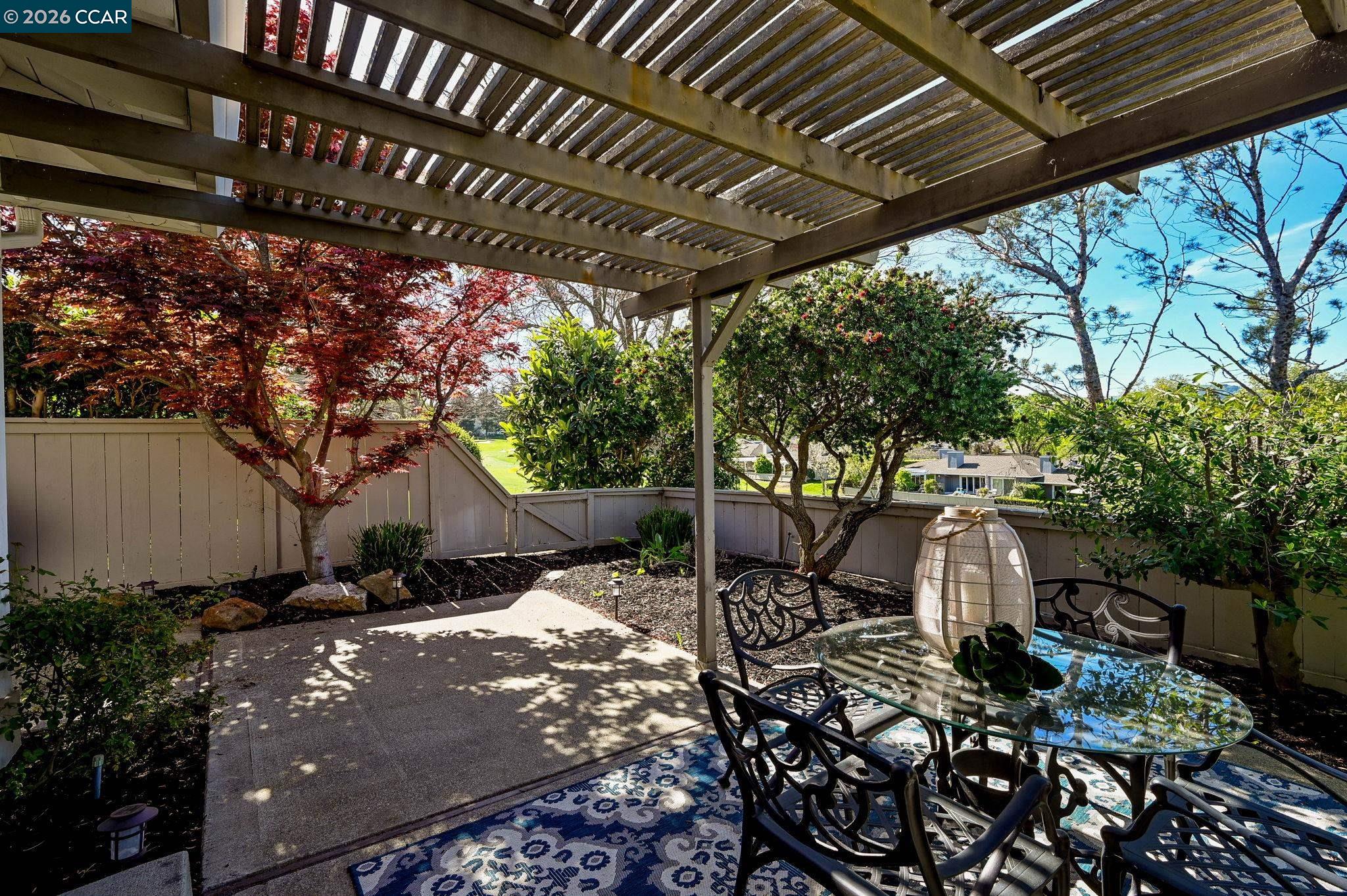 537 ROLLING HILLS LANE