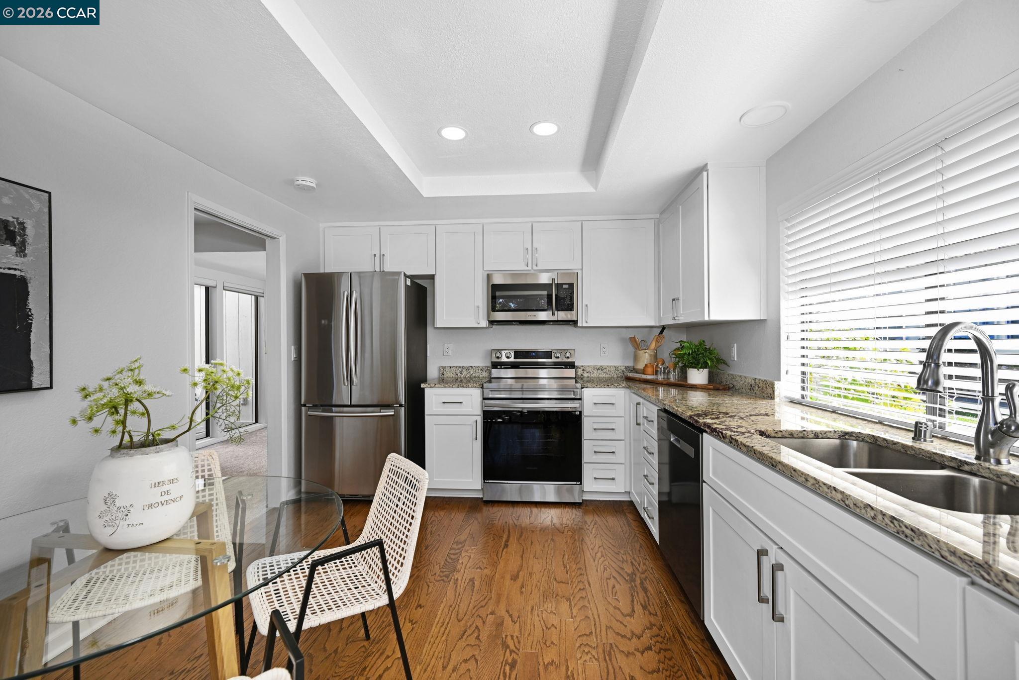 537 ROLLING HILLS LANE