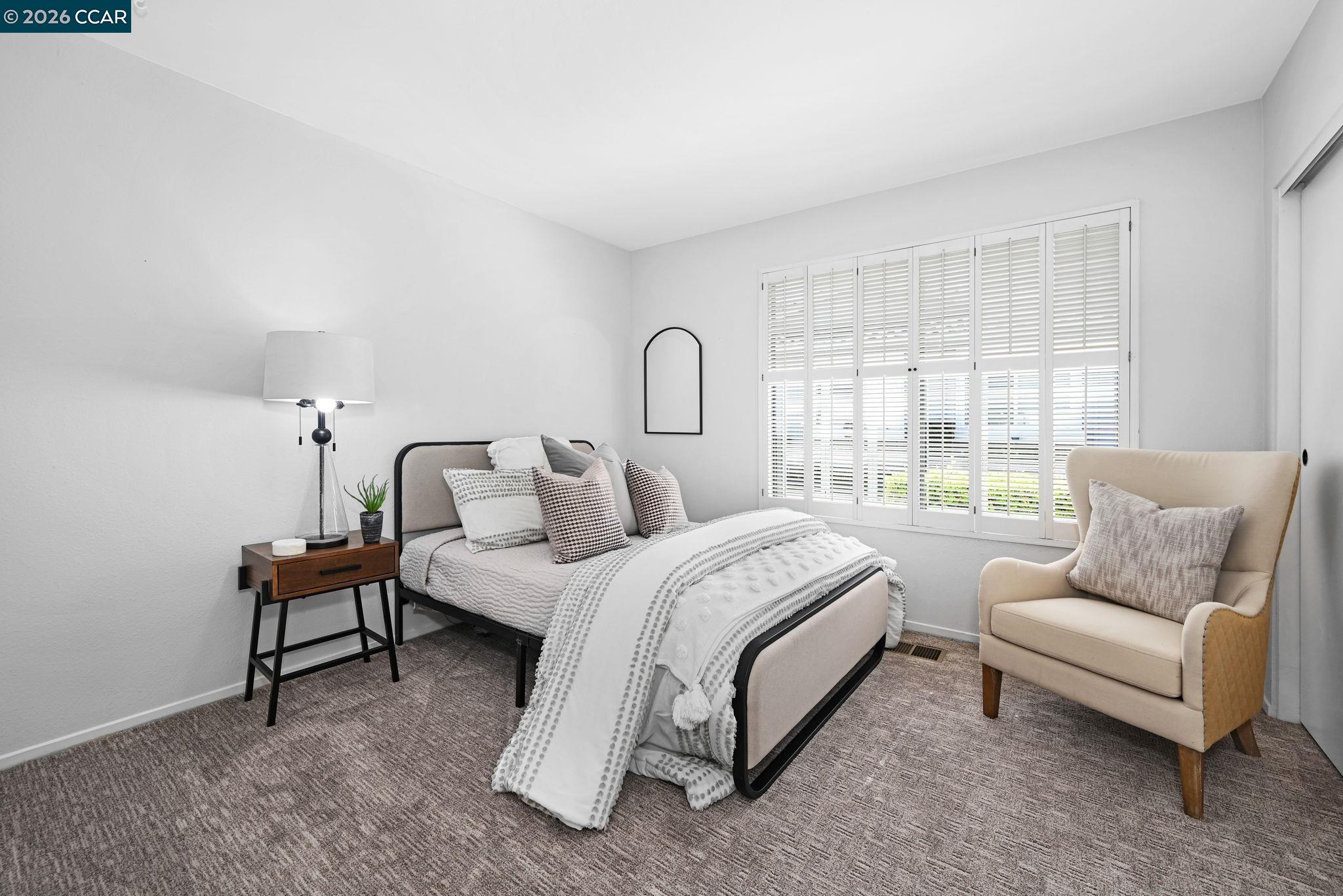 537 ROLLING HILLS LANE