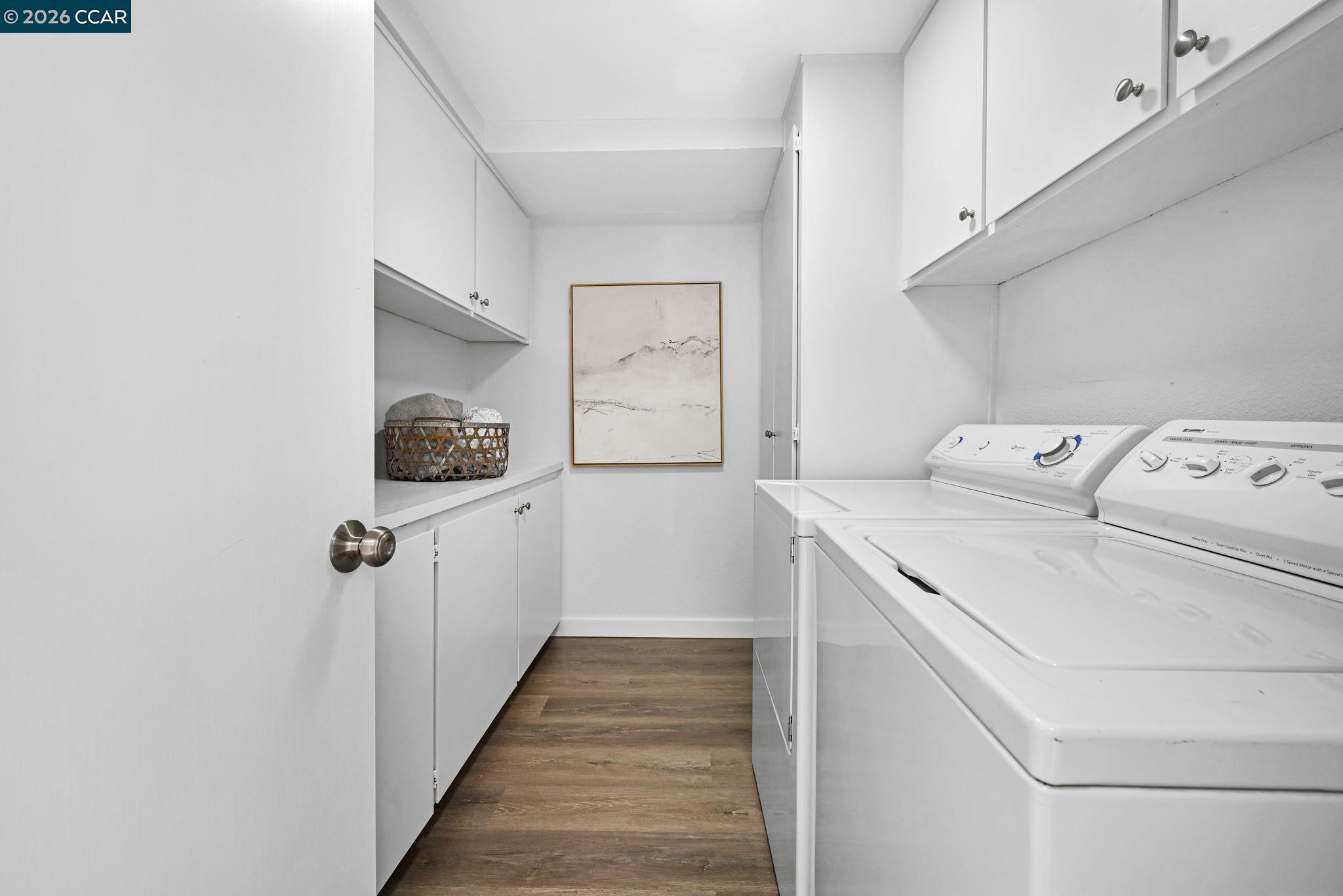 537 ROLLING HILLS LANE