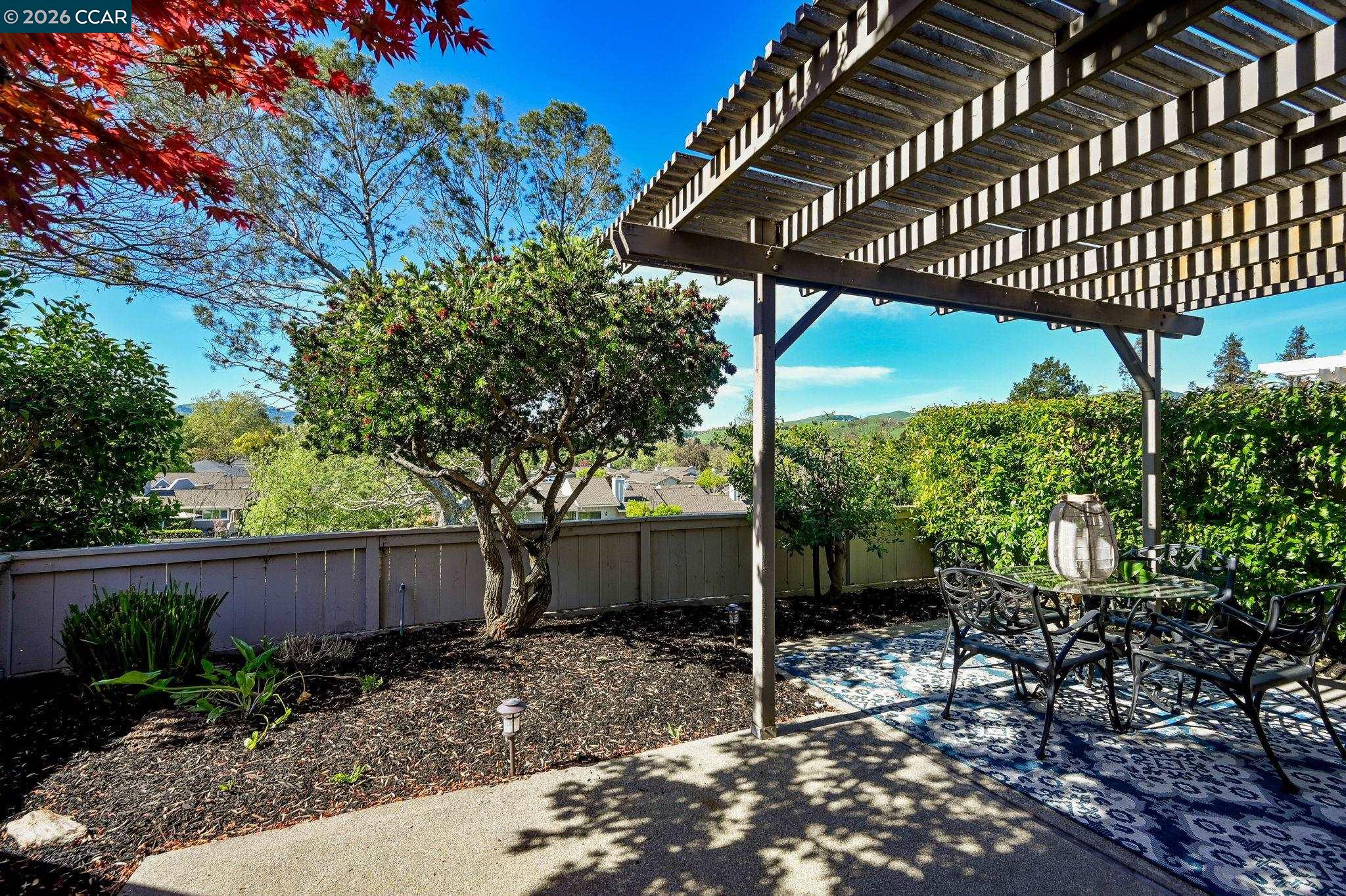 537 ROLLING HILLS LANE